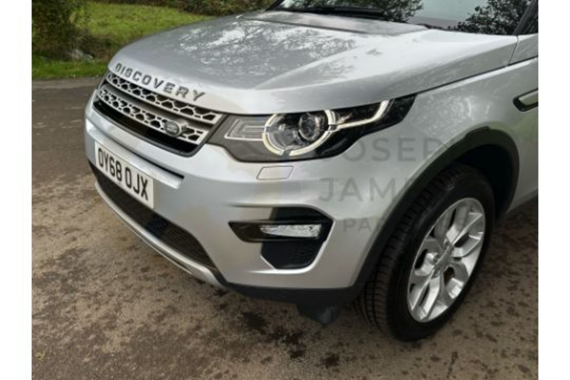 (ON SALE) LANDROVER DISCOVERY SPORT "HSE" EDITION 2.0 TD4 (180) AUTOMATIC - 68 REG - PAN ROOF - Image 15 of 51