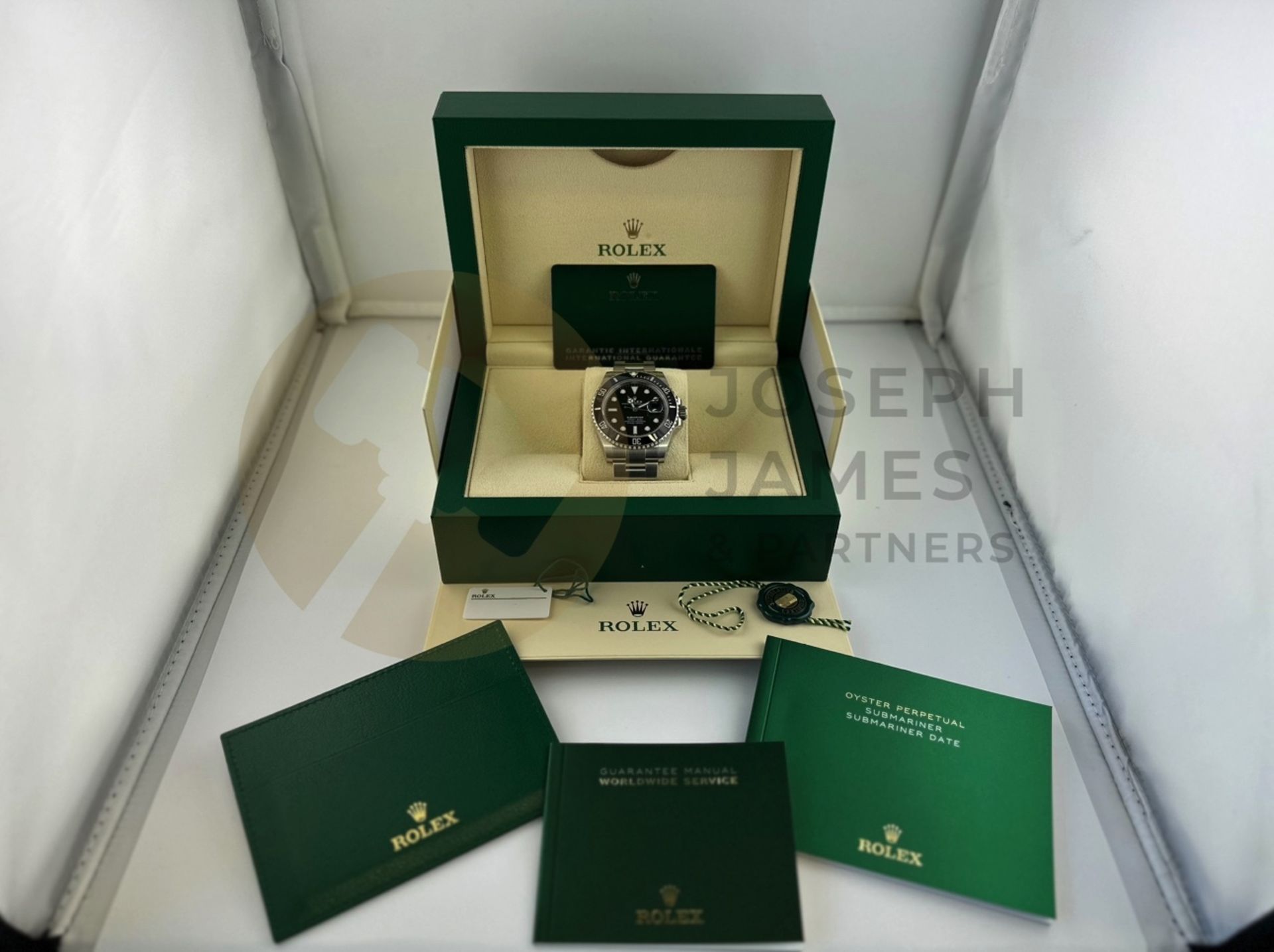 (On Sale) ROLEX SUBMARINER DATE *41MM OYSTER STEL* (AUGUST 2023 - NEW / UNWORN) *SPORT MODEL* - Image 4 of 29