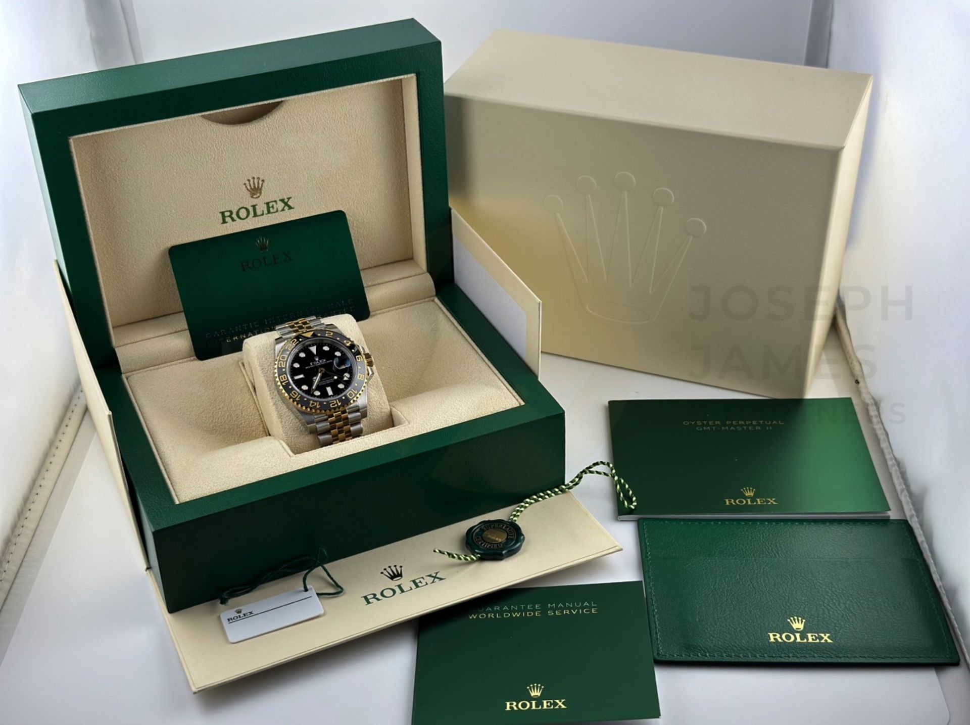 ROLEX GMT-MASTER II *GUINNESS* (JULY 2023 - UNWORN) 18CT GOLD & OYSTER STEEL *NEW 2023 RELEASE* - Image 14 of 37