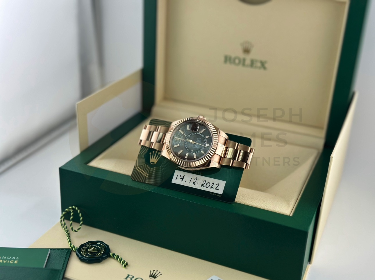 (ON SALE) ROLEX SKY-DWELLER *18CT EVEROSE GOLD* (DECEMBER 2022) 42MM CHOCOLATE DIAL *BEAT THE WAIT* - Image 9 of 26