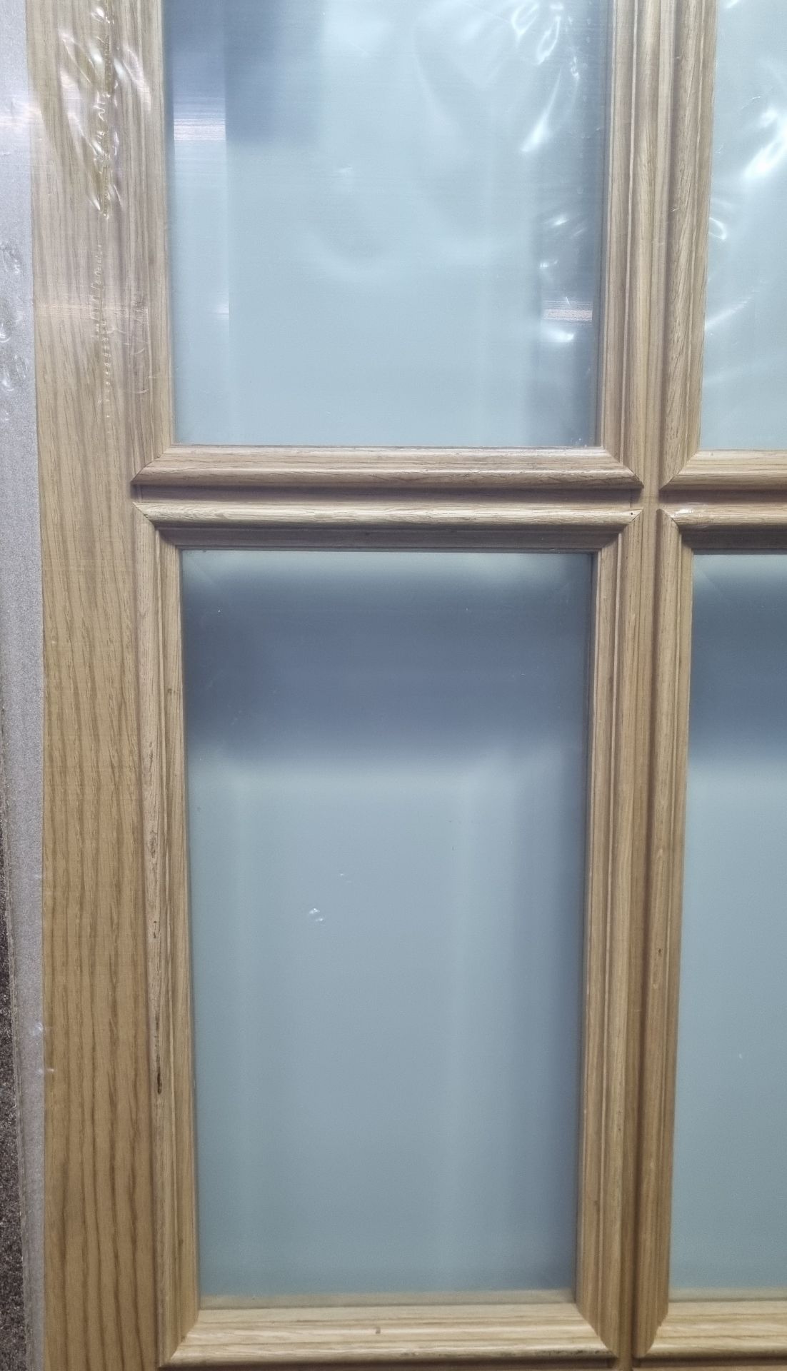 8 Light White Oak Glass Door With Raised Mouldings 0028LORML27KBS Door 78" x 27" x 35mm - Image 2 of 4