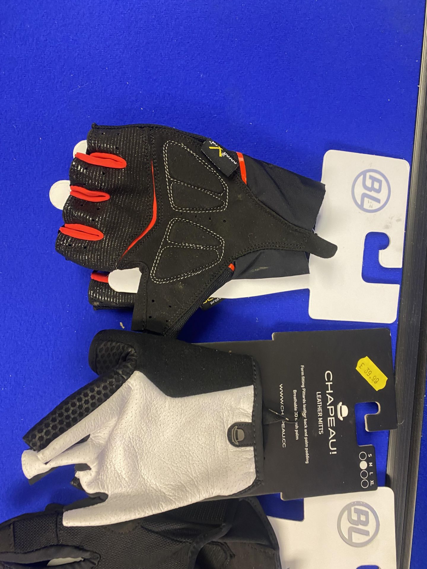 4 x Pairs Of Various Cycling Gloves - See Description - Image 2 of 5