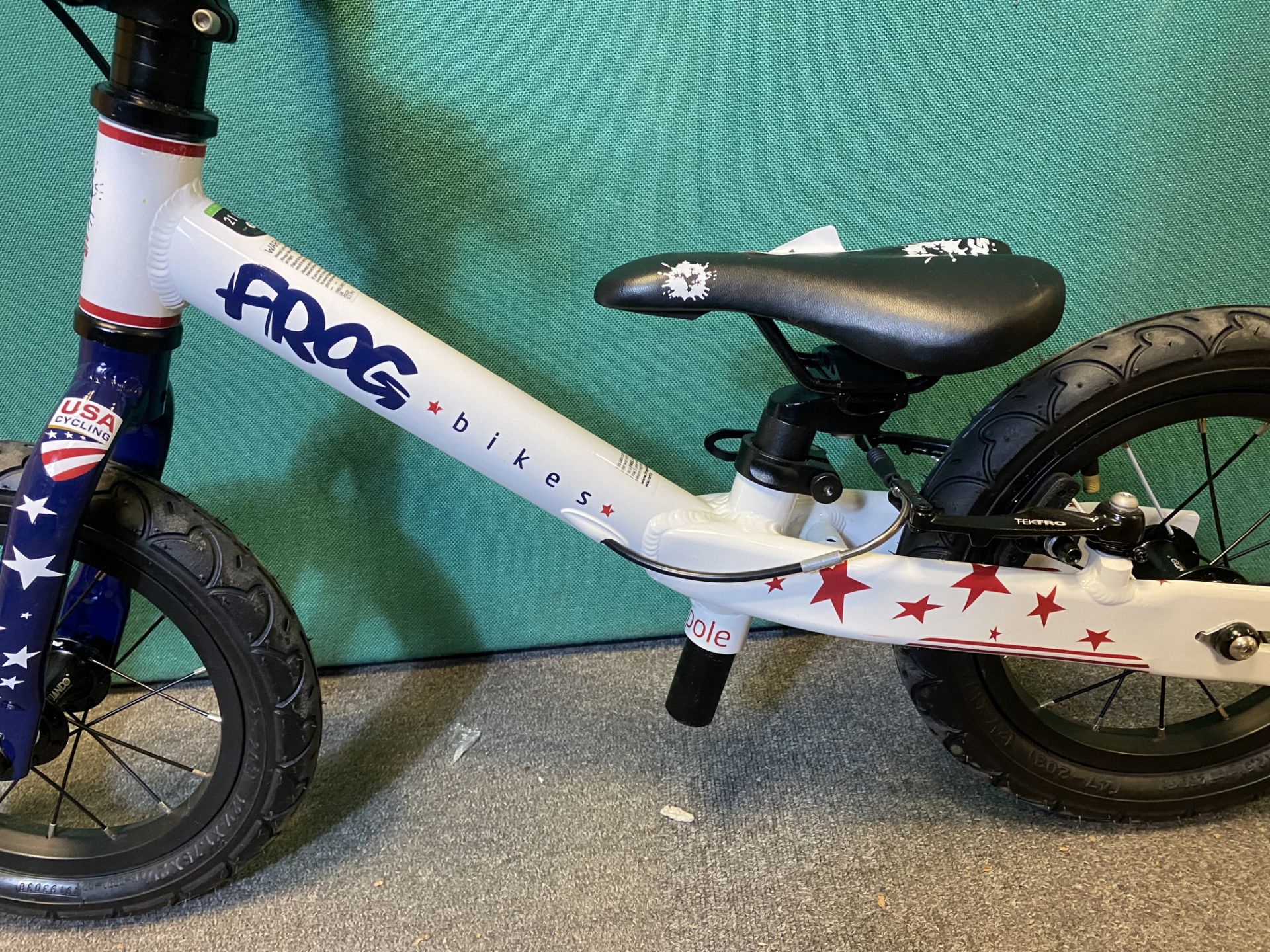 Frog Tadpole Balance Bike 12" - USA Cycling Edition - Image 2 of 7