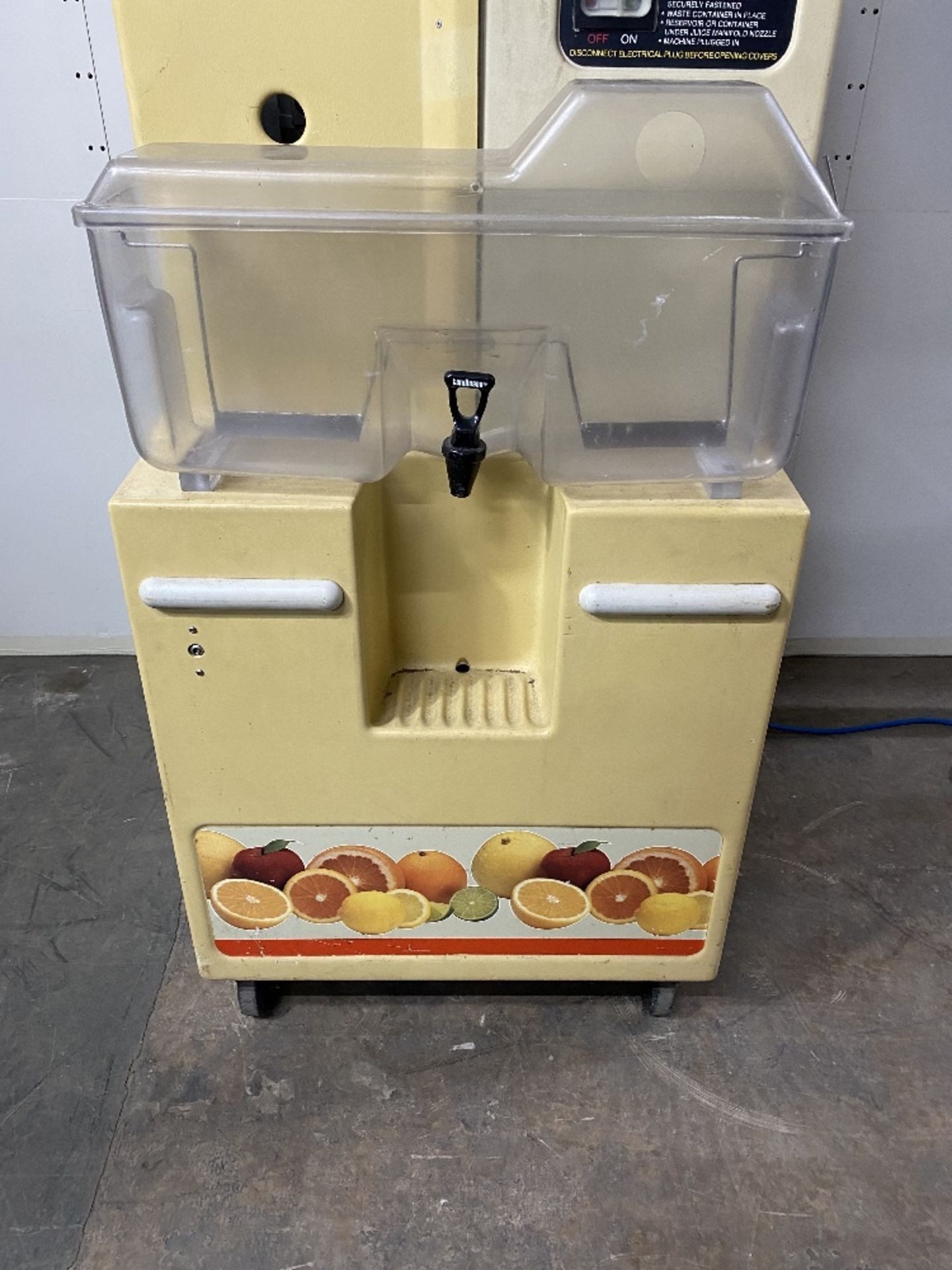 Fresh'n Squeeze FMC/JBT Commercial Fruit/Vegetable Juicer Machine - Image 3 of 8