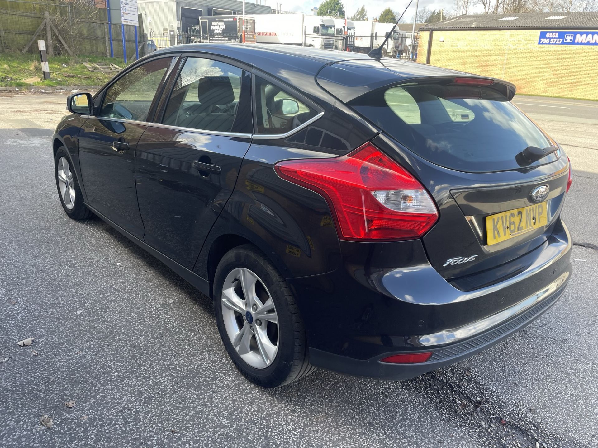 Ford Focus Zetec 125 Auto 5 Dr Hatchback|KV62 NVP | 47,571 Miles |ISSUE WARNING| zero VAT on hammer - Image 4 of 14