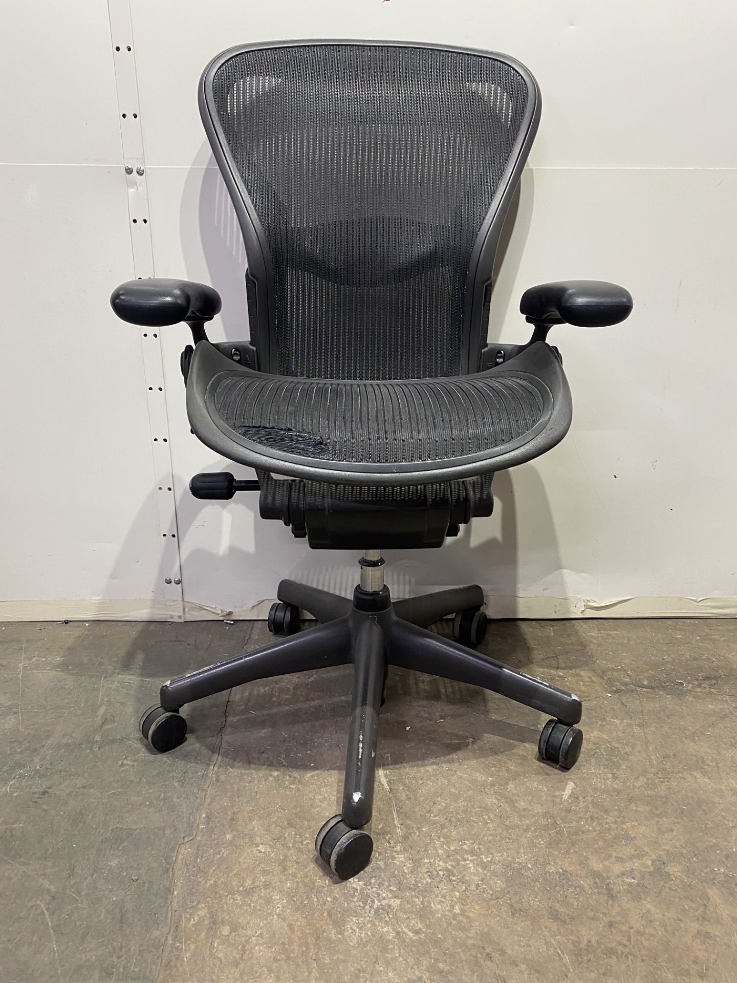 Herman Miller Executive Office Chair - In Black - Image 3 of 16