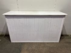 White Receptionist Desk / Front Desk