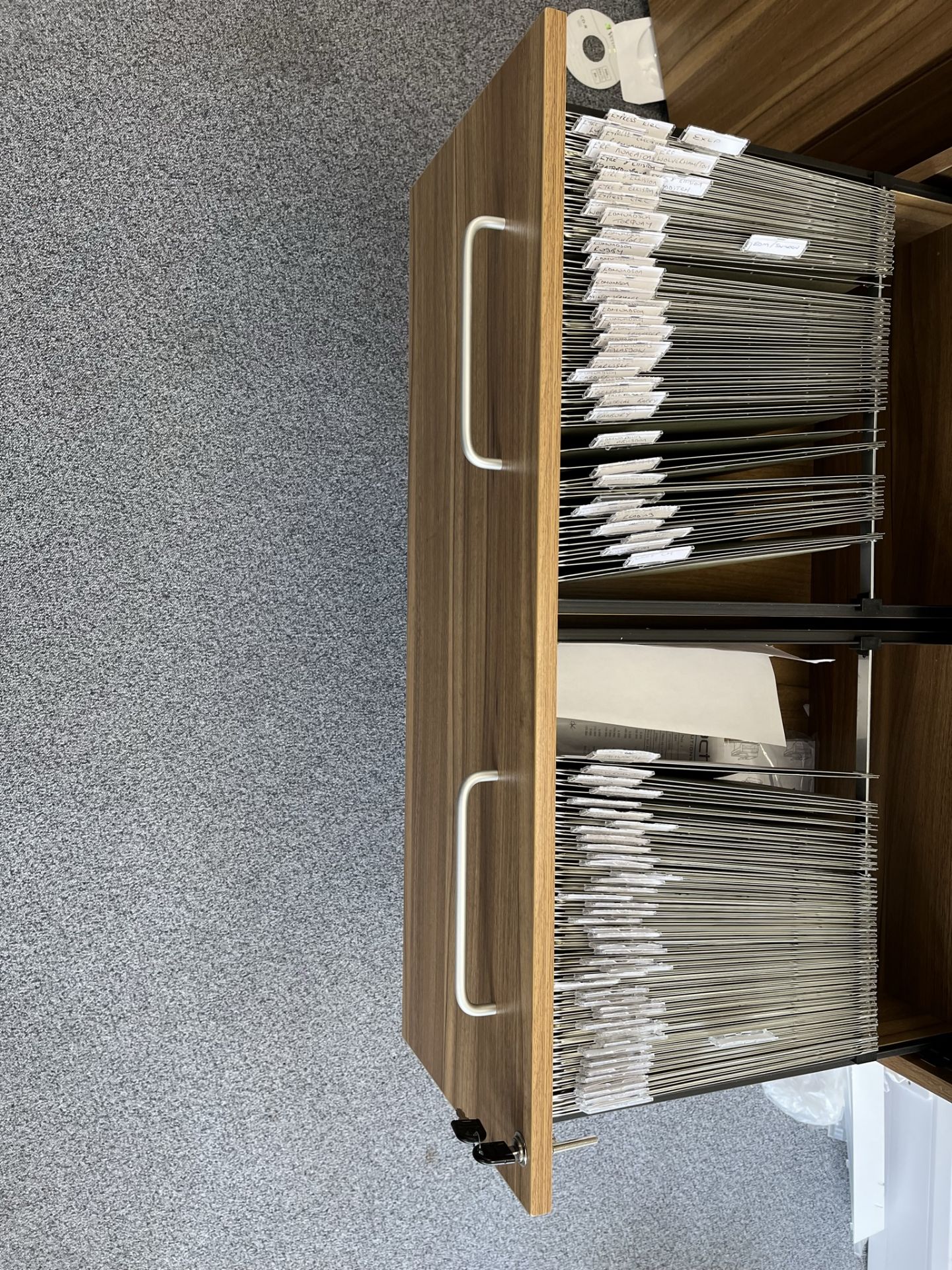 2 x Oak Effect 2 Drawer Lockable Filing Cabinets w/ Matching Open Top Cupboard - Image 6 of 8