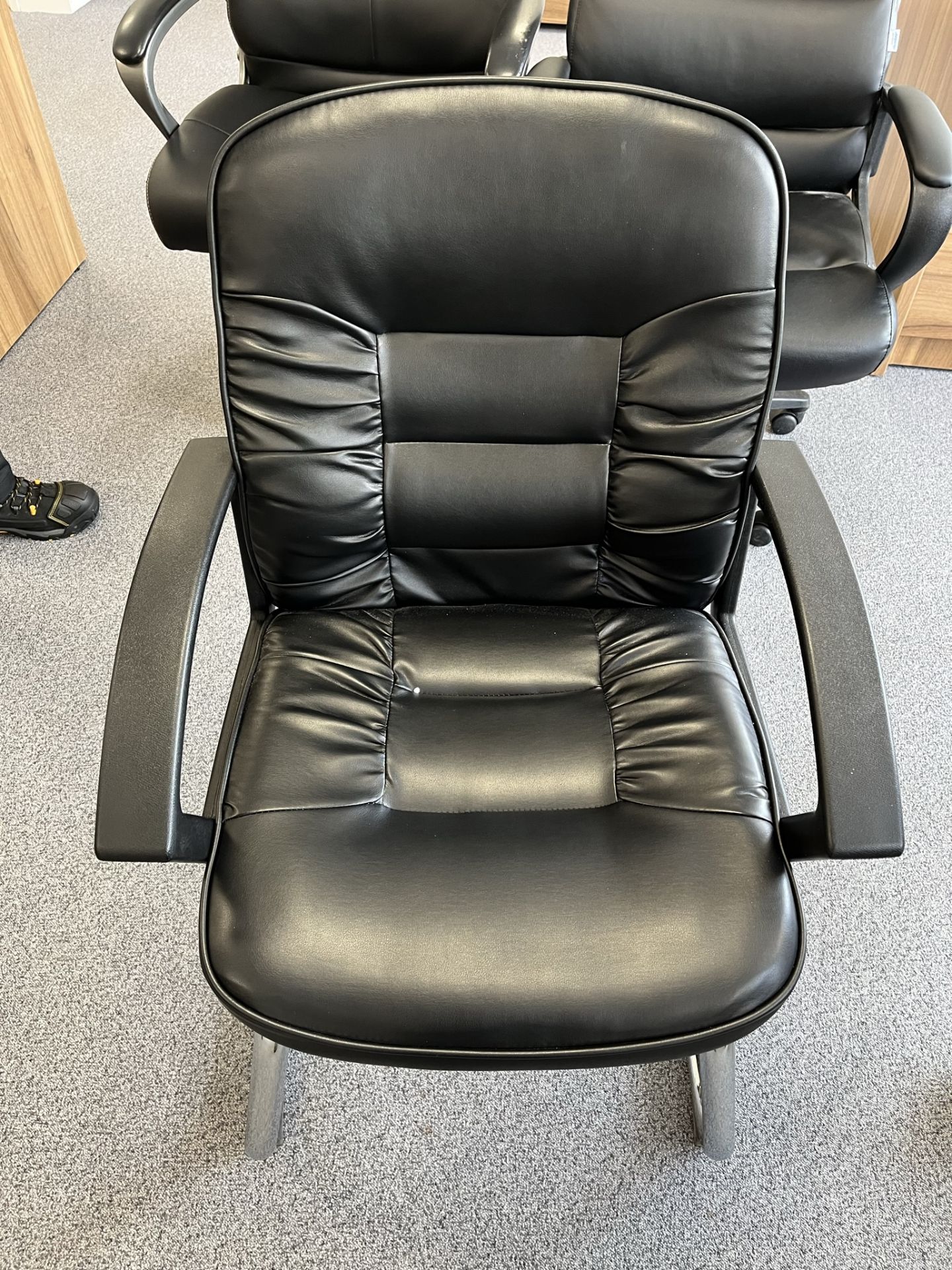 6 x Various Faux Leather Office Chairs - Image 3 of 7