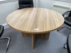 Oak Effect Circular Office Table w/4 Faux Leather Chairs