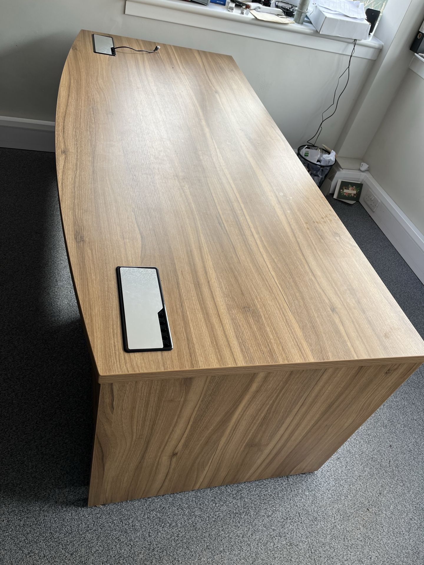 Oak Effect Office Desk w/ Lockable Pedestal - Image 3 of 3