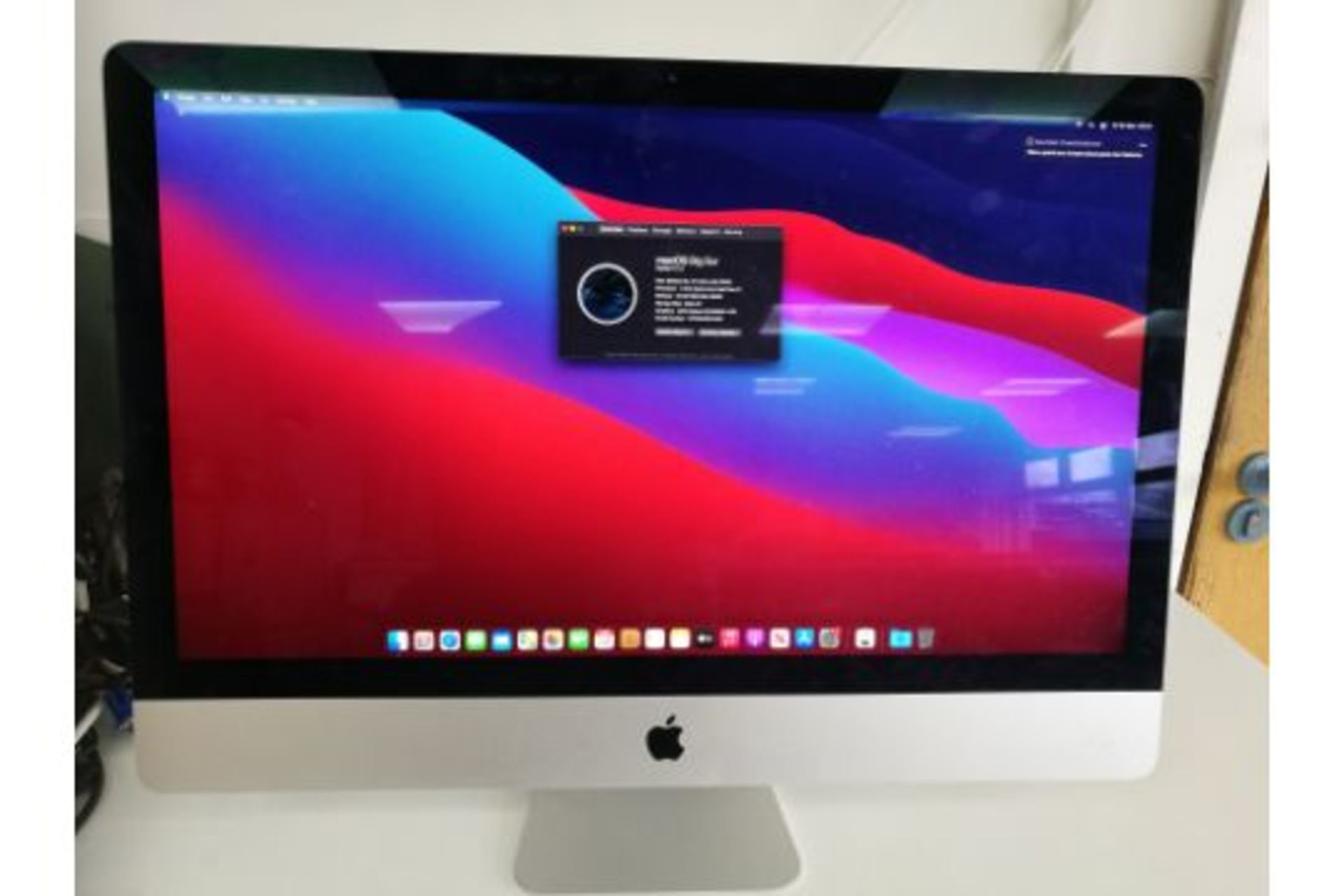 Apple iMac (Retina 5K, 27-inch, Late 2014)