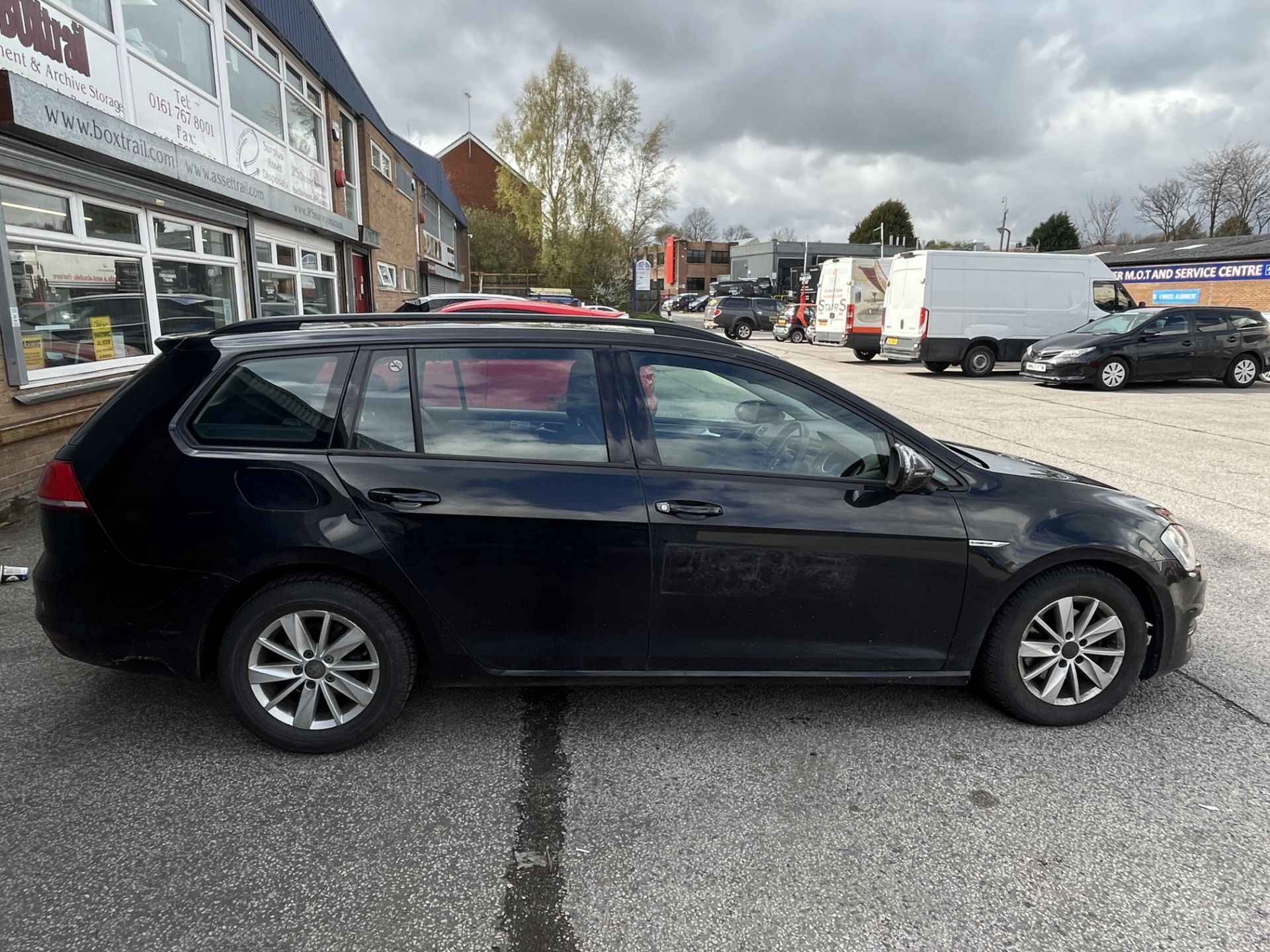 Volkswagen Golf TDI BlueMotion Diesel Estate | EX64 UGZ | 125,385 Miles - Image 8 of 11