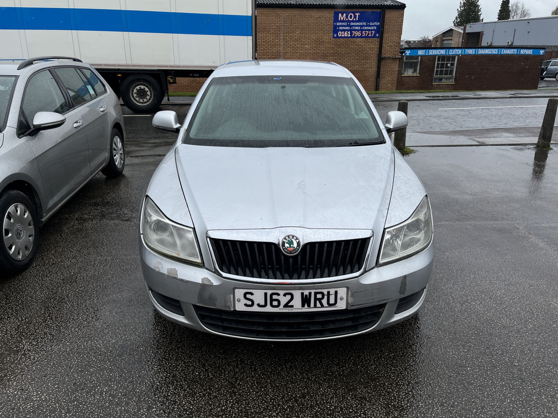 Skoda Octavia SE TDI CR Diesel 5 Door Hatchback | SJ62 WRU | Non-Runner - Image 2 of 10