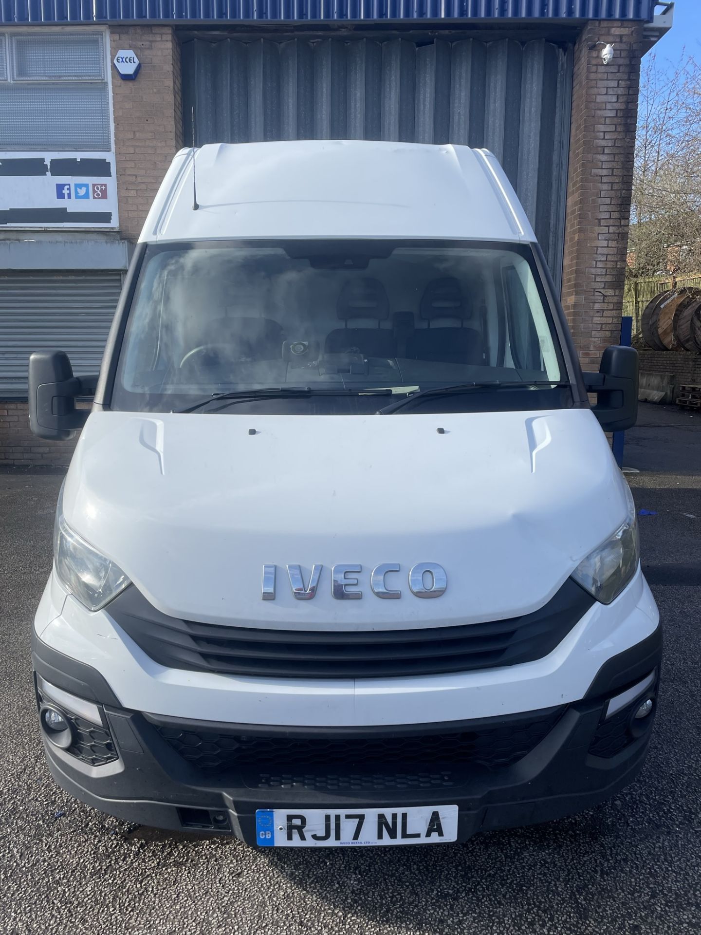 Iveco Daily 35S14V Diesel Panel Van | RJ17 NLA | 86,120 Miles - Image 2 of 13