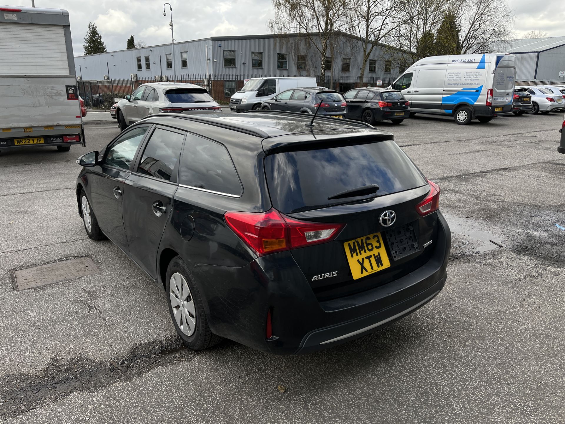 Toyota Auris Active D4-D Diesel Estate | MM63 XTW | 98,684 Miles - Image 5 of 12