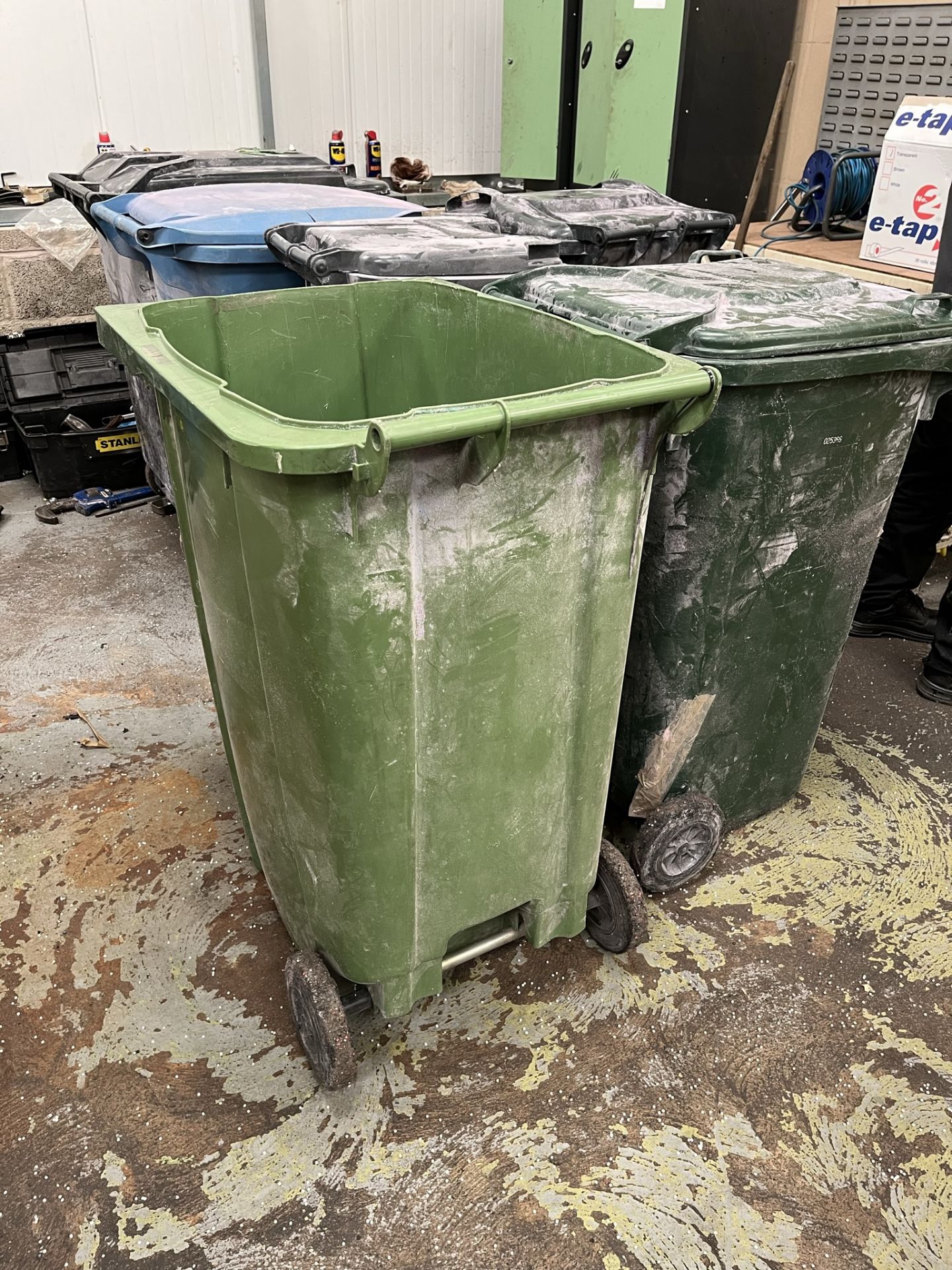 12 x Assorted Bins - Bild 2 aus 11