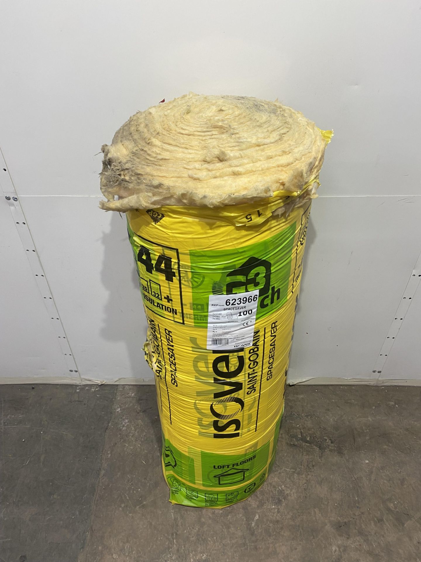 Roll Of Isover 100mm Loft Insulation Spacesaver - Image 2 of 4