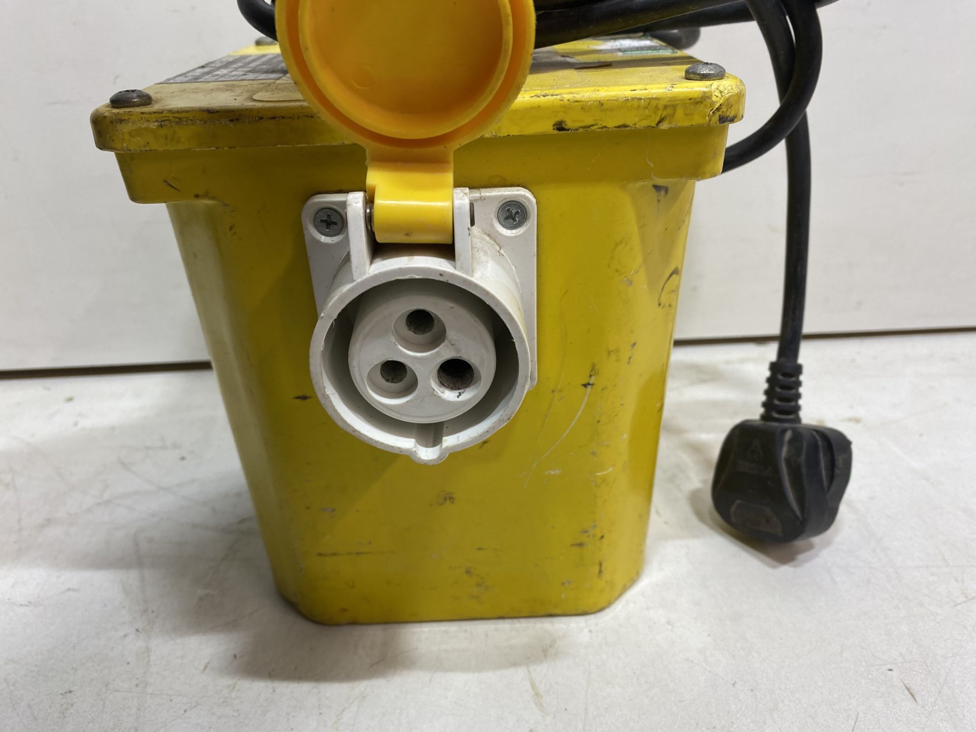 3 x Various Newlec 110v Portable Site Transformers - Image 15 of 17