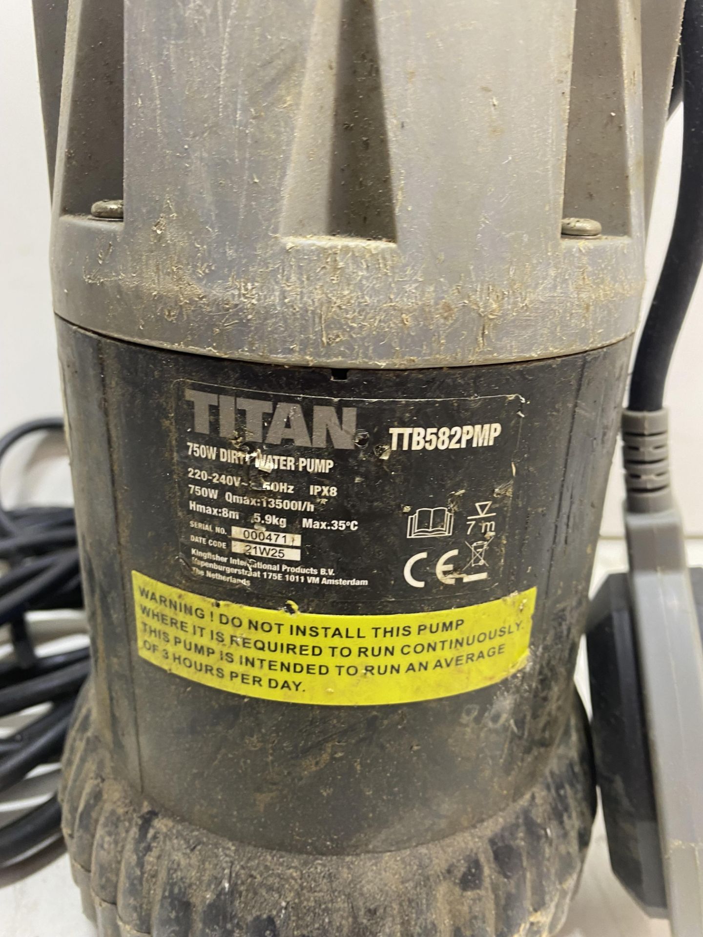 Titan TTB82PMP 750w Dirty Water Pump - Image 6 of 8