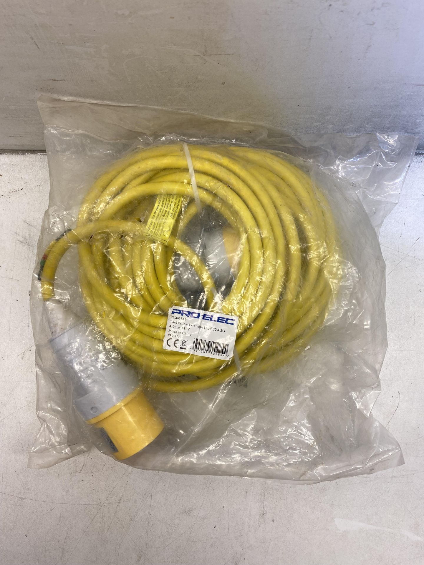 2 x Pro-Elec 14M Yellow Extension Lead - Image 3 of 3