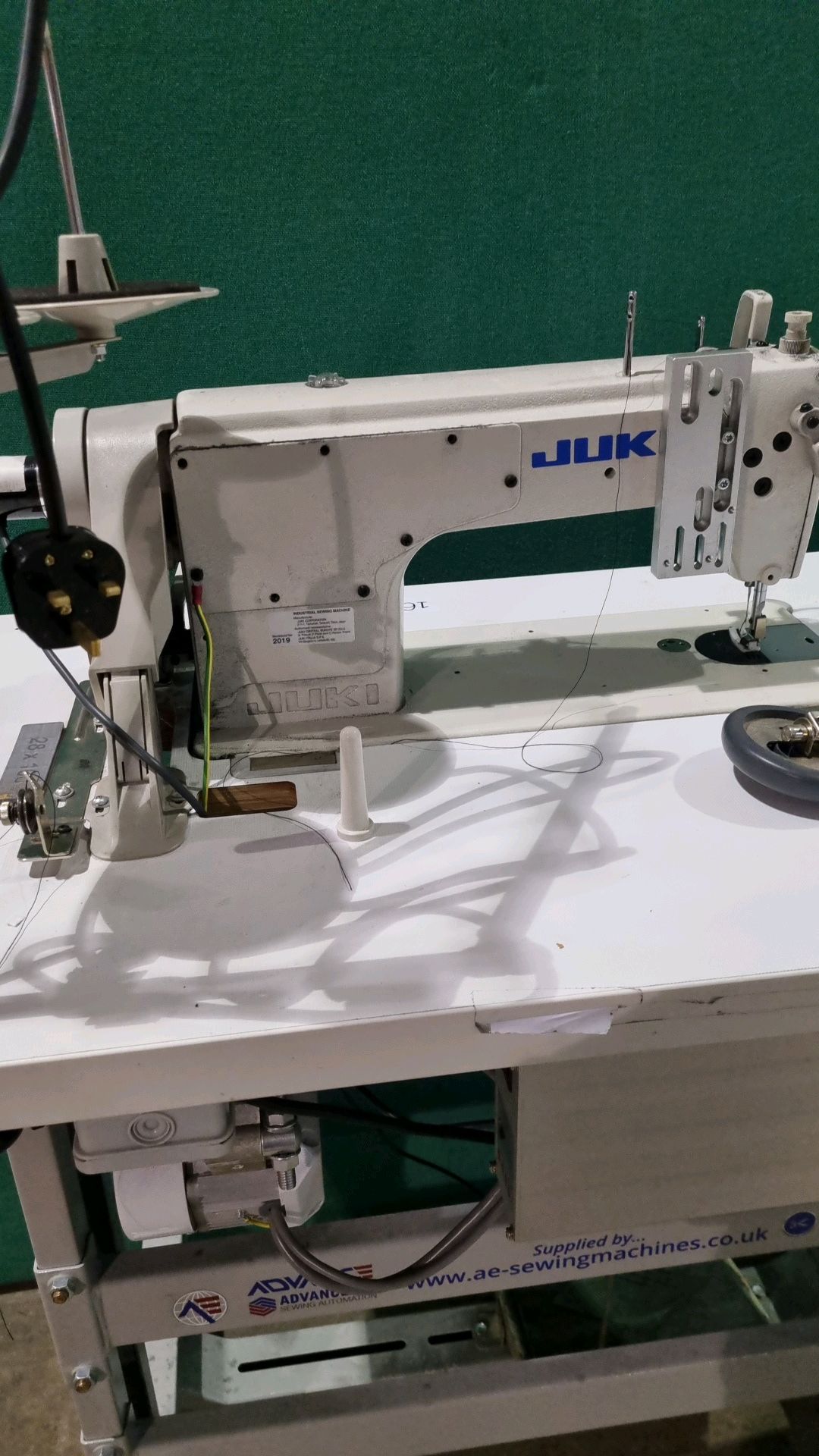 Juki Electric Sewing Machine | DDL-8100e - Image 5 of 5