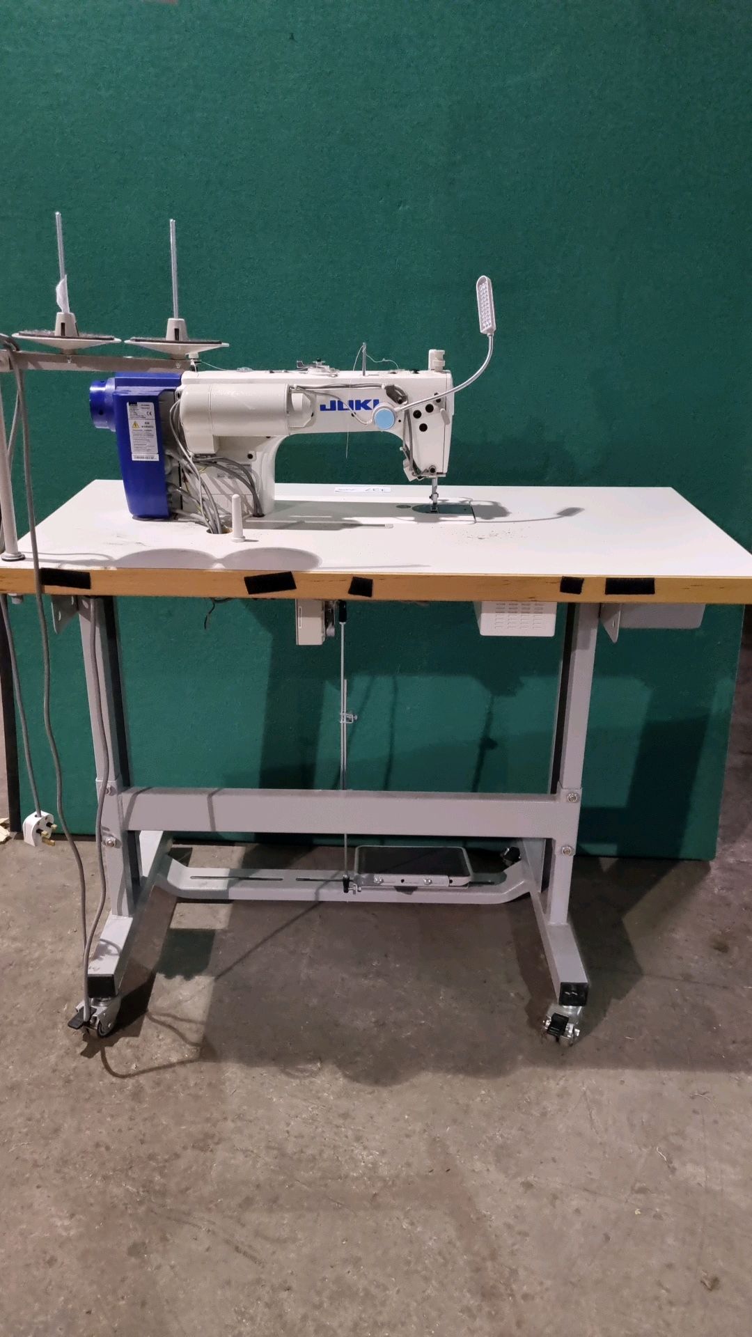 Juki Direct Drive Industrial Sewing Machine | DDL-7000A-7 - Image 4 of 5