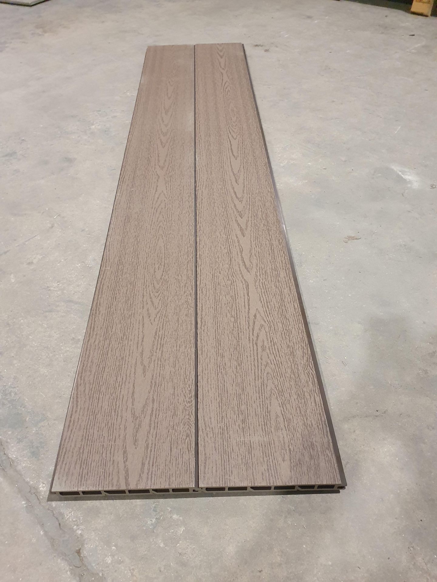 195 x WPC Fence Board TB205H20 - 1830 x 205 x 20mm | Brown - Image 14 of 16