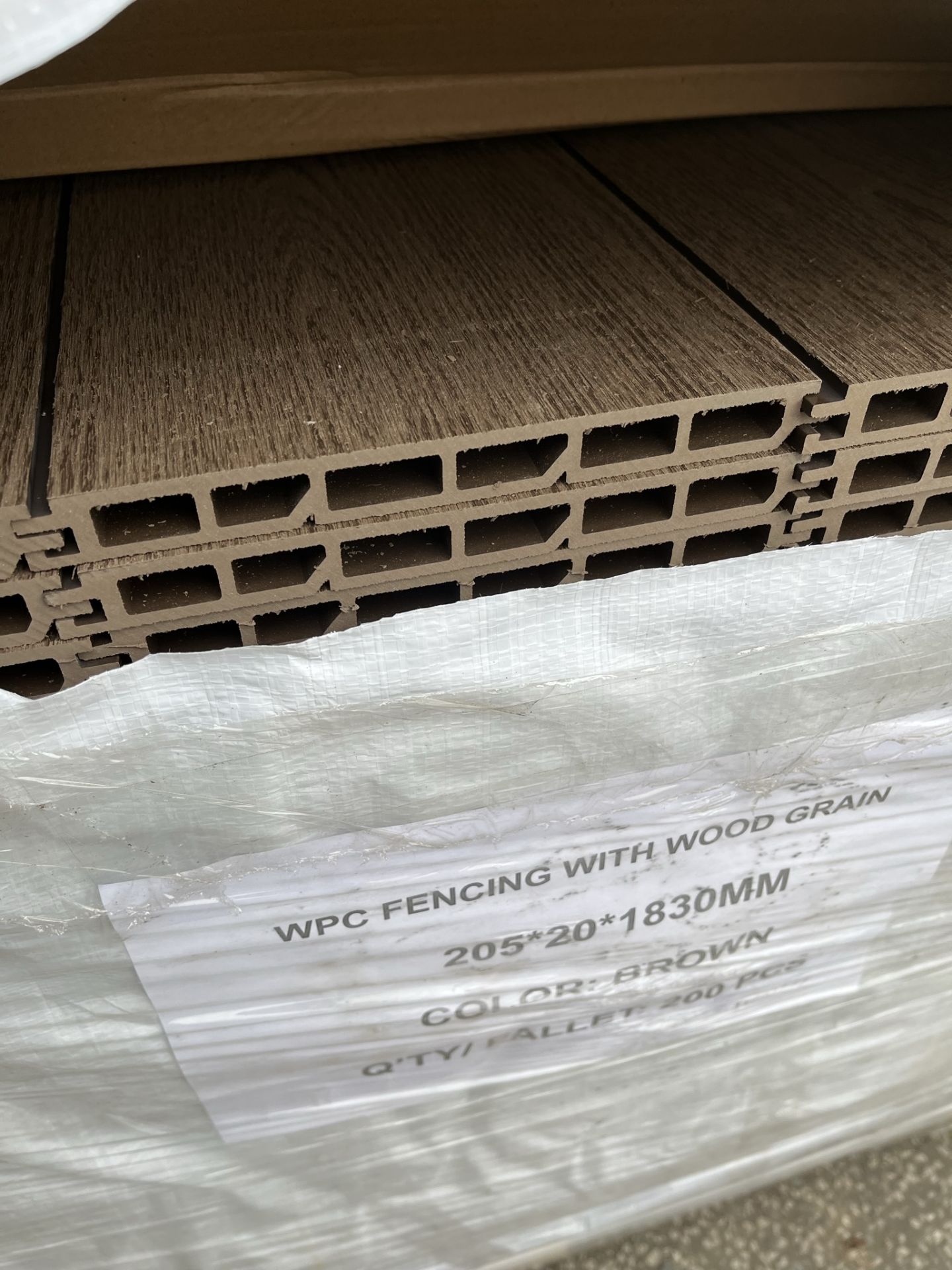 600 x WPC Fencing with Wood Grain - 1830 x 205 x 20mm | Brown - Image 11 of 11