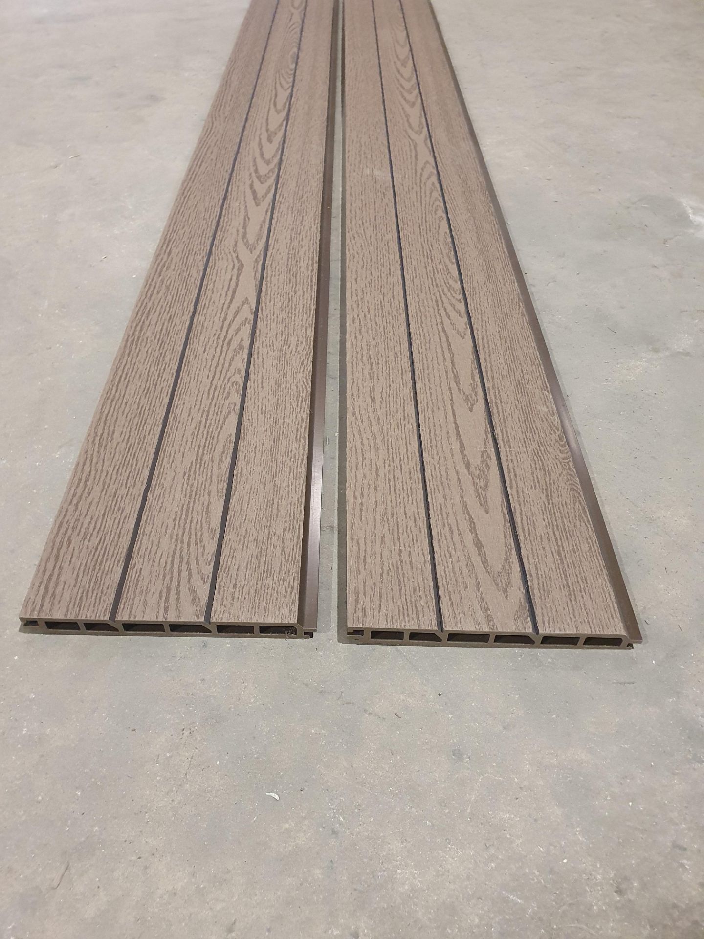 195 x WPC Fence Board TB205H20 - 1830 x 205 x 20mm | Brown - Image 3 of 16