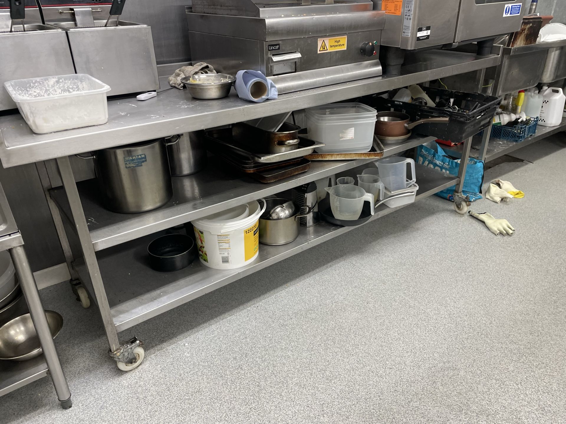 Mobile Stainless Steel Preparation Table w/ 2 x Undershelves - Image 2 of 2