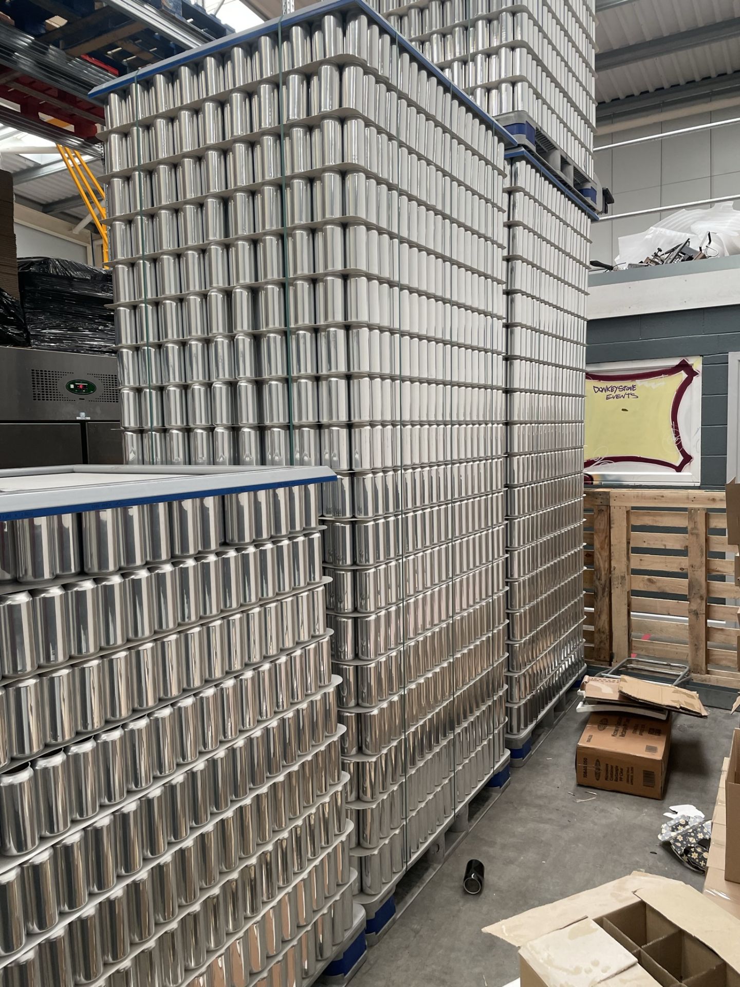 4 x Pallets of Aluminium 440ml Cans | 202 diameter - Image 2 of 5