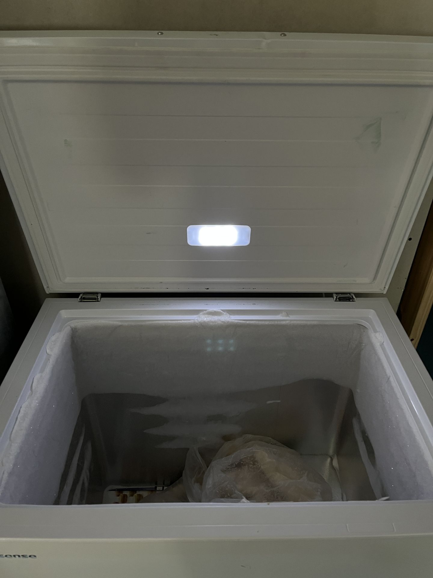 Hi Sense Chest Freezer - Image 4 of 4