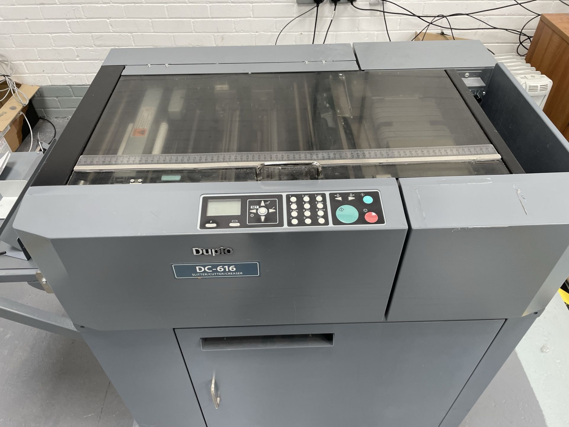 Duplo DC-616 Slitter/Cutter/Creaser | YOM: 2016 | LOCATED: ECCLES, M30 - Image 2 of 10