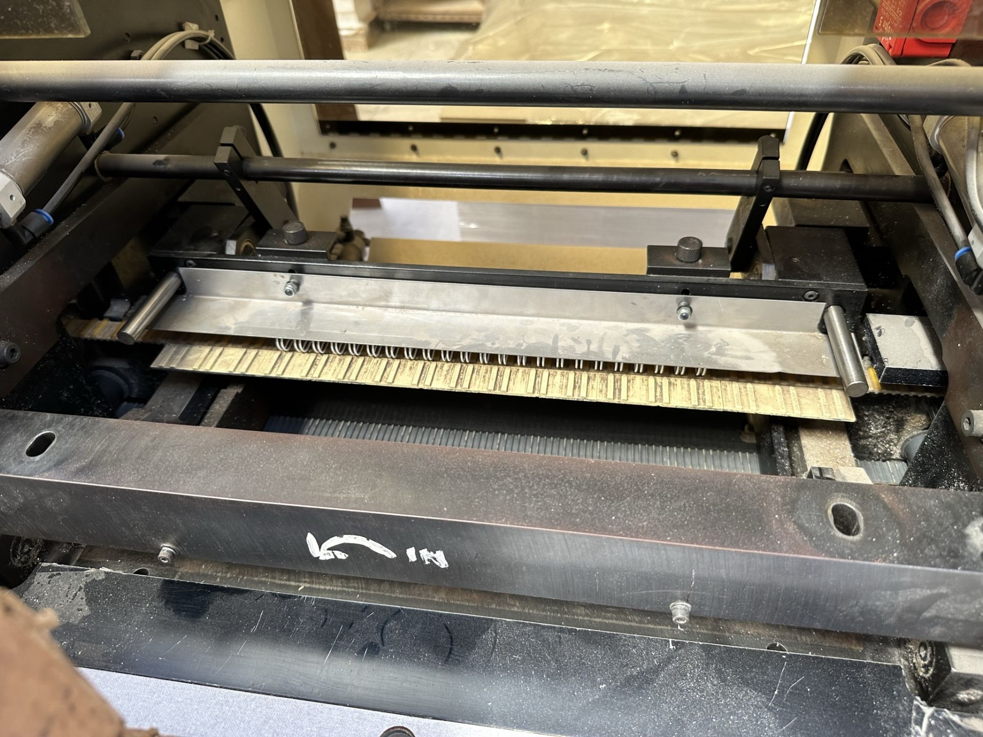 James Burn International BB43 Automatic Binding Machine | YOM: 1996 - Image 5 of 12