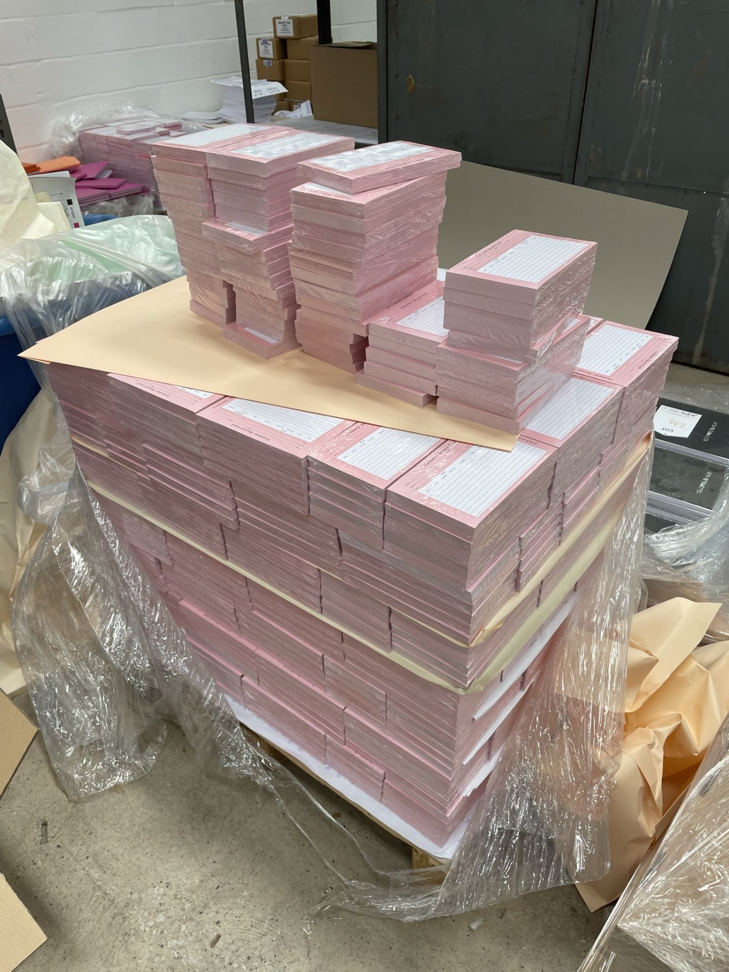Approximately 1,000 x Packs of Quirepale Perm/Tint Customer Record Cards - Bild 3 aus 5