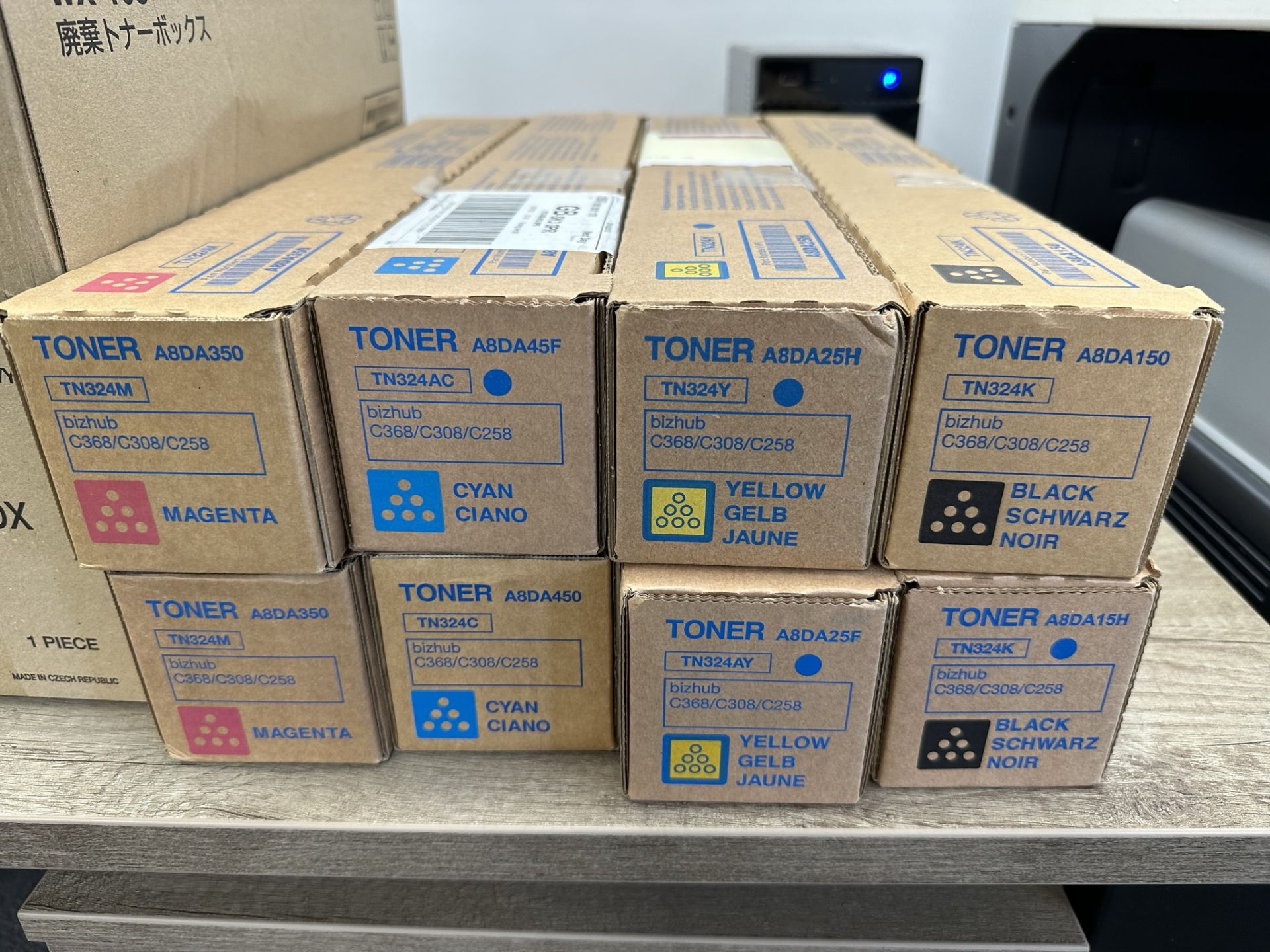 8 x Konica Minolta Toner Cartridges w/ 2 x Waste Toner Boxes - Image 2 of 4