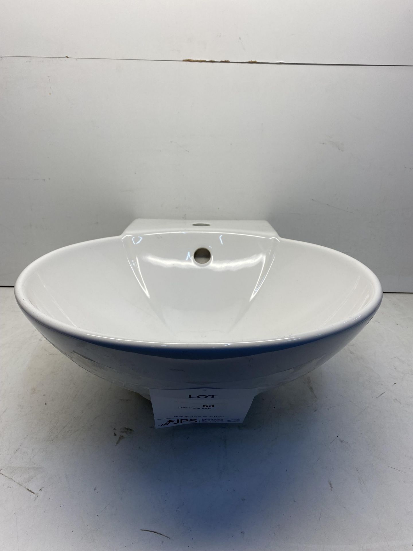 White Oval Ceramic Wash Basin - Image 2 of 3