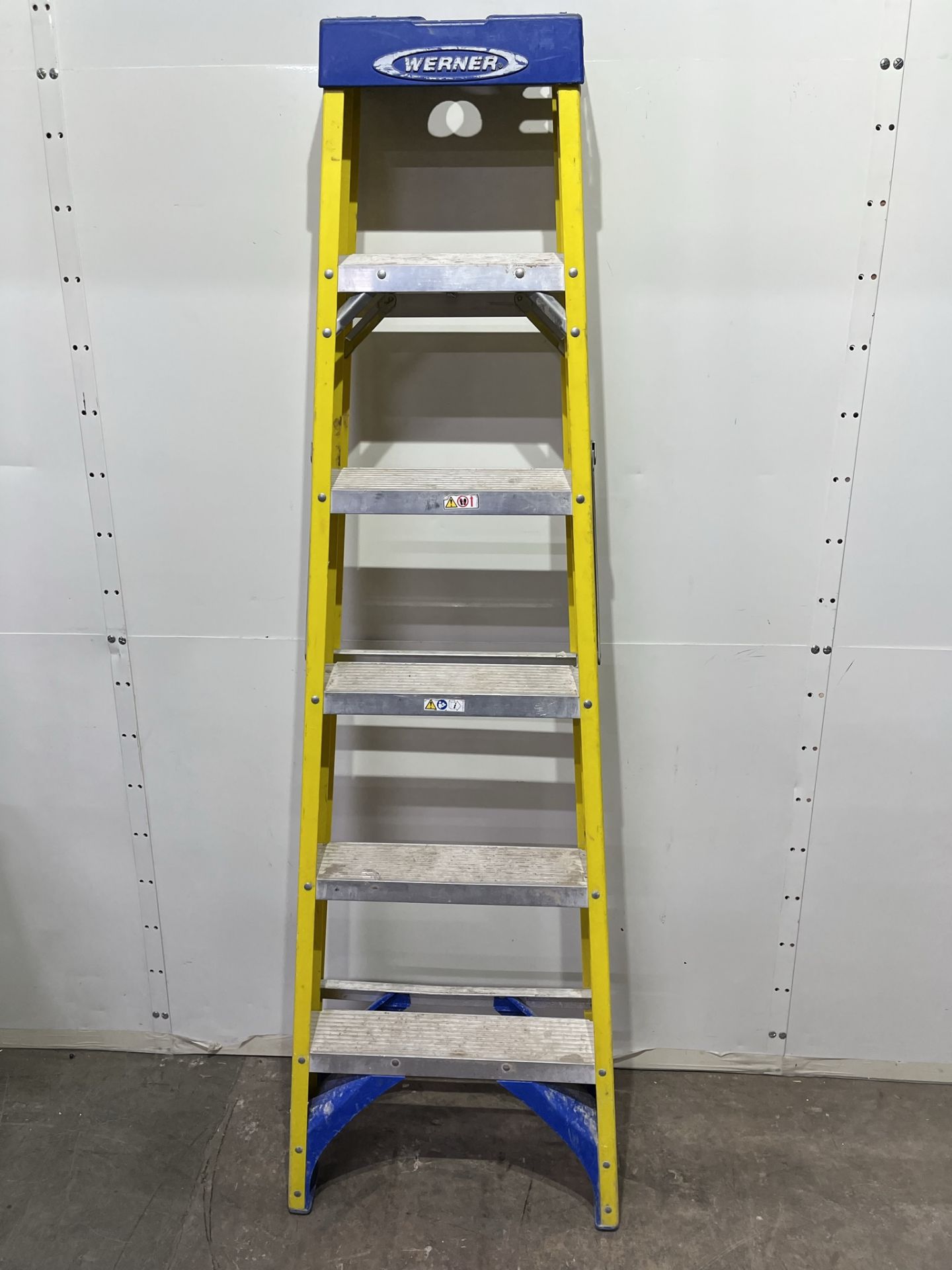 Werner 5T EN131 Swingback GRP Step Ladder