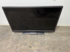 Hitachi 32HXC01UA 32'' LCD TV *NO REMOTE*
