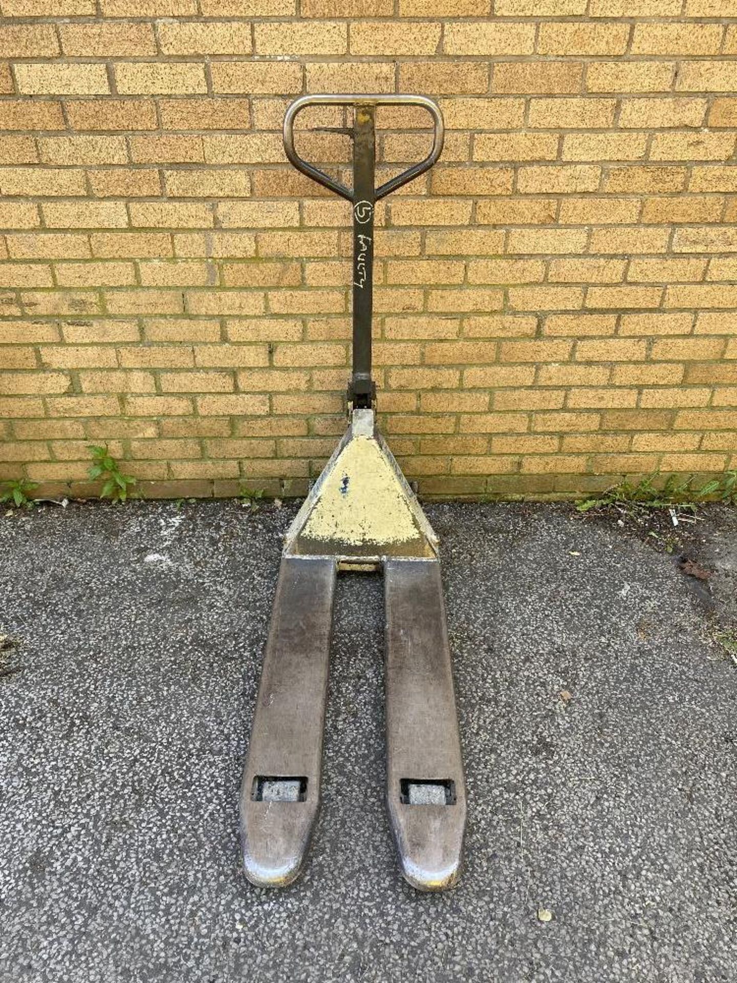 Crown Hydraulic Hand Pallet Truck - Bild 3 aus 6