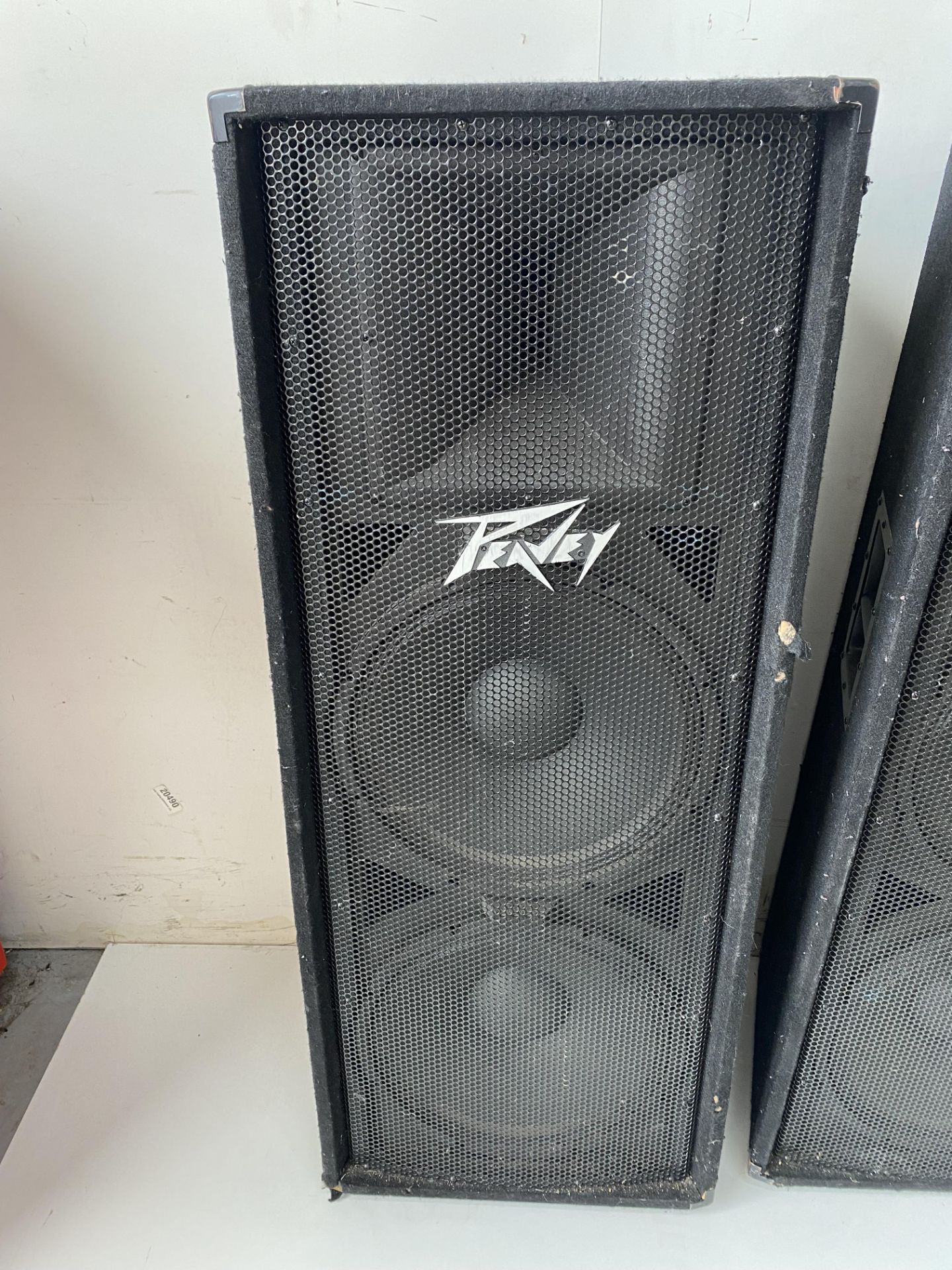 2 x Peavey PV 215 Passive Speakers - Image 2 of 5