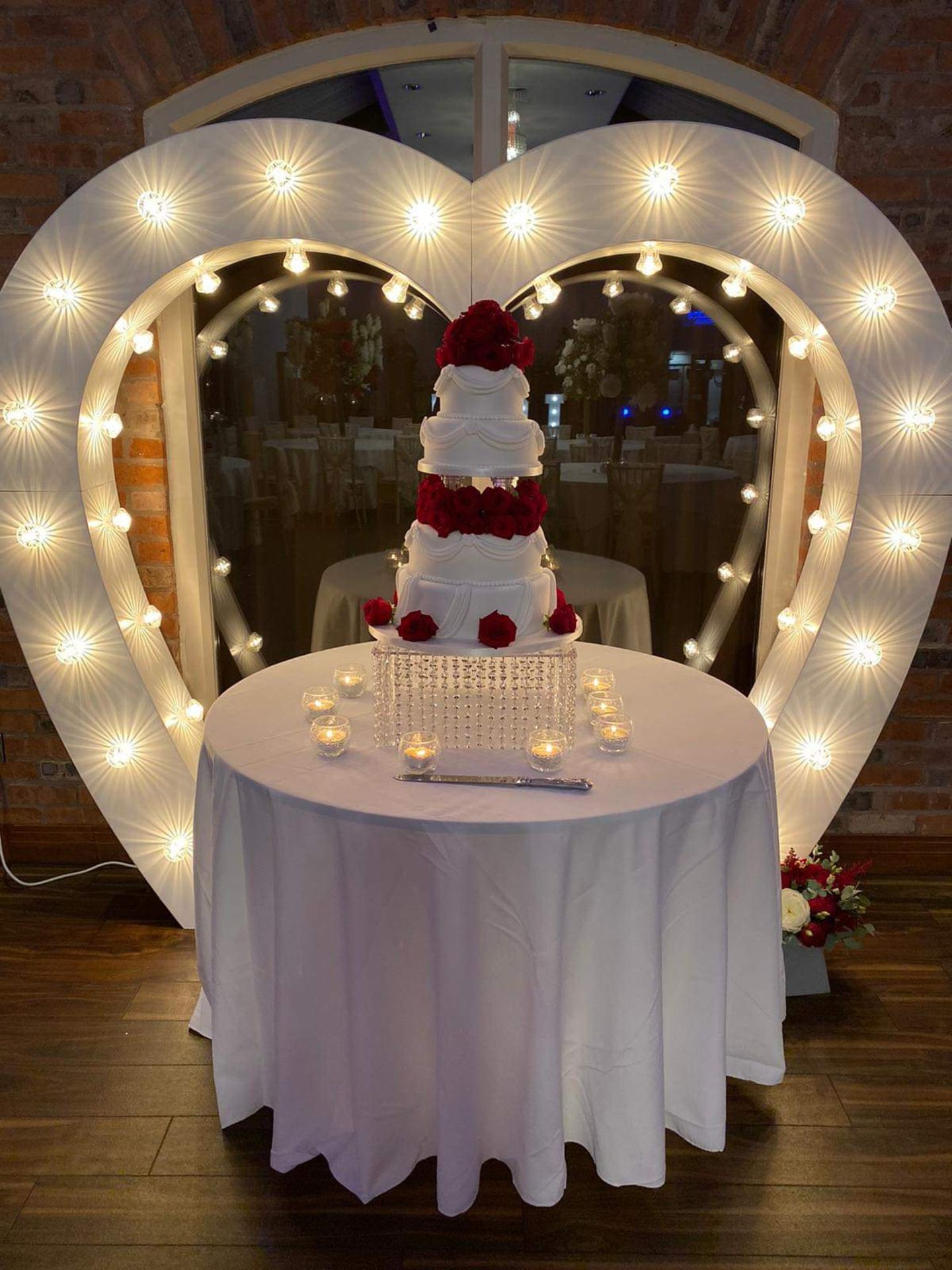 Heart Shaped Light Up LED Marquee Decoration * Missing 1 Bolt* - Image 2 of 13