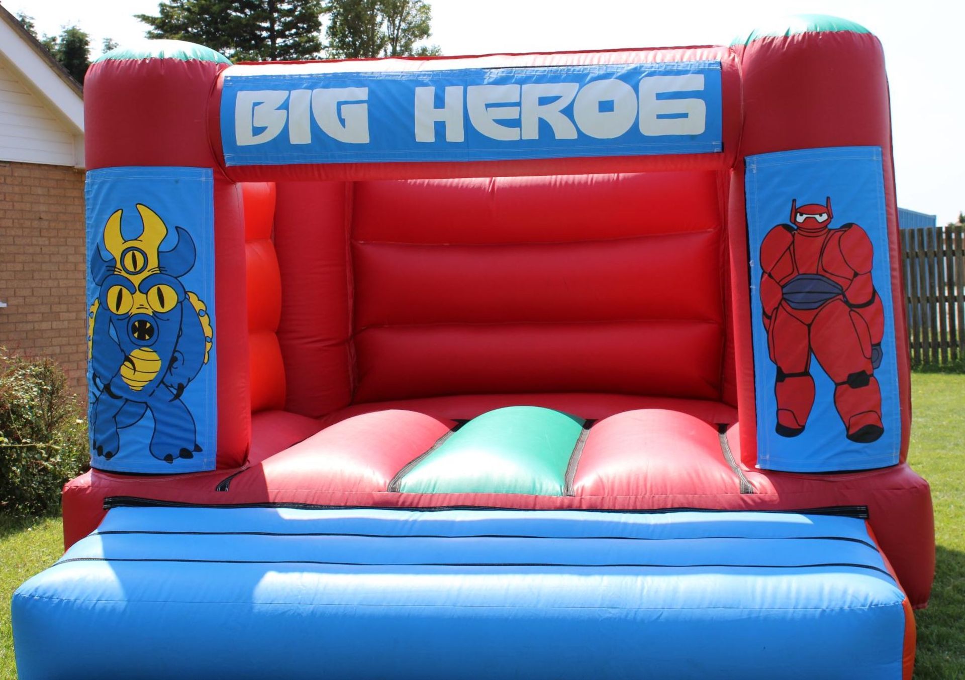 Blue/ Red/ Yellow/ Orange / Green Inflatable Bouncy Castle - Image 5 of 12