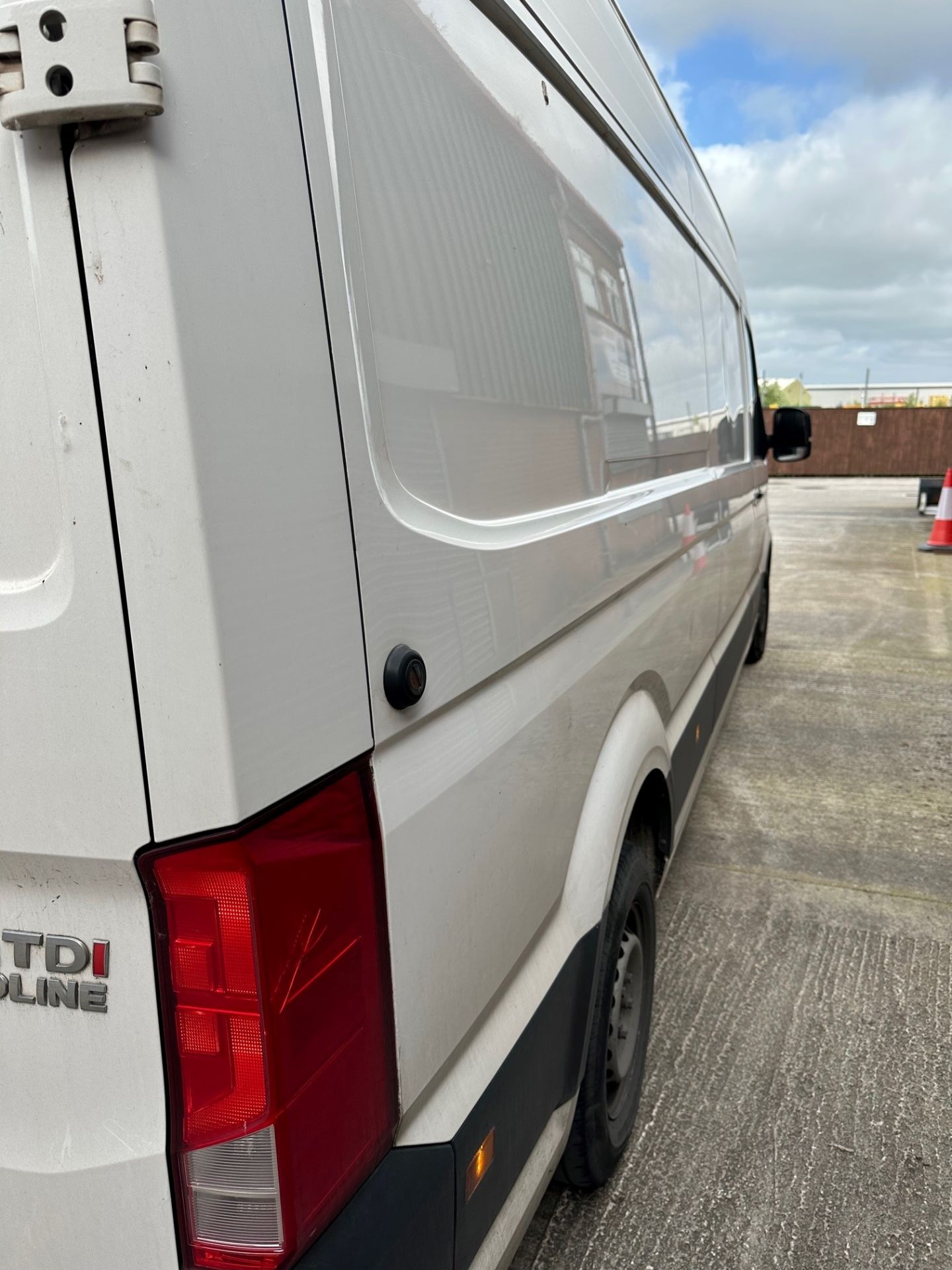 Volkswagen Crafter CR35 Trendline TDI Panel Van | Manual | CX67 SXF - Image 8 of 18