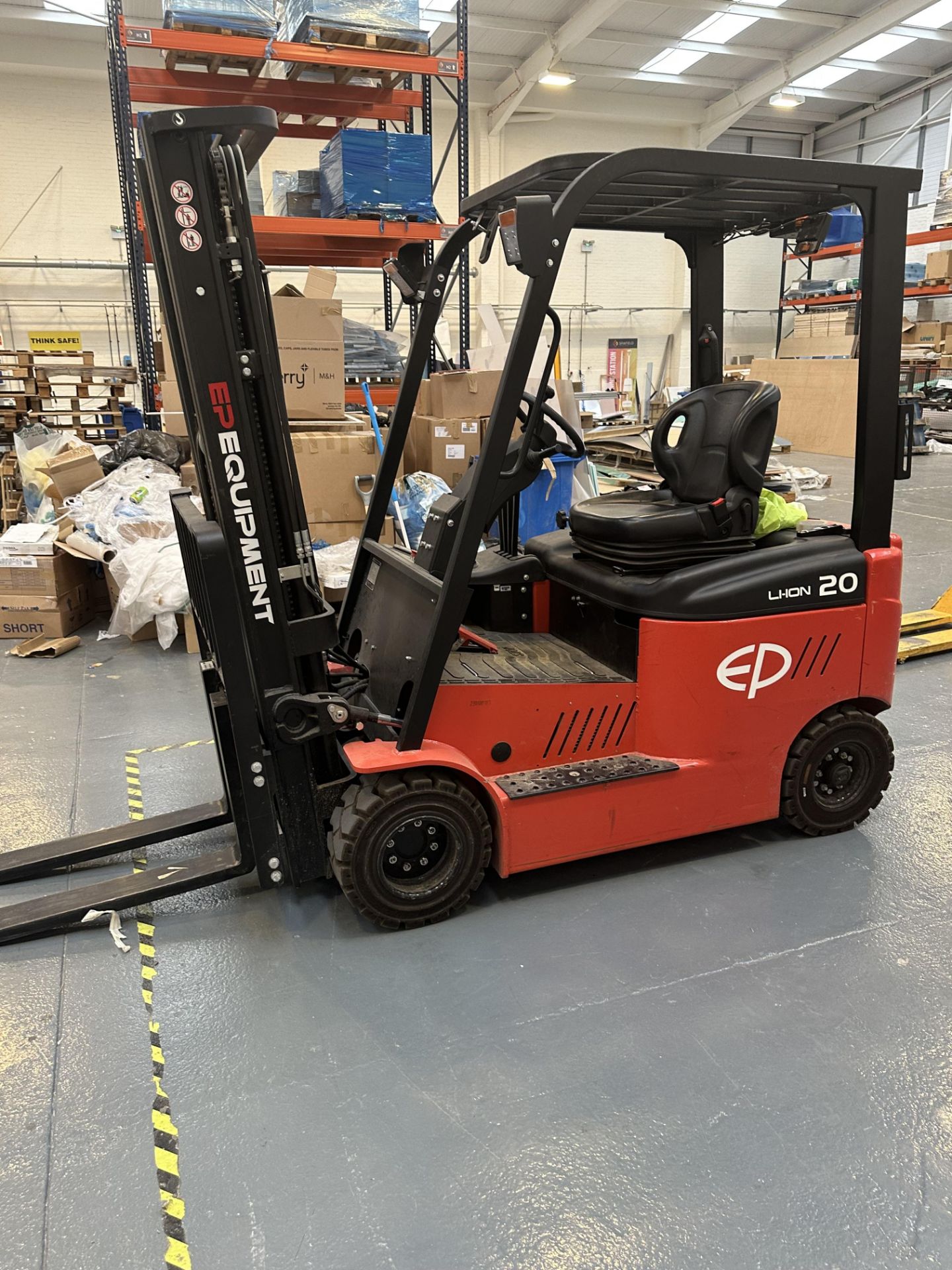 EP 2T Electric Forklift Truck w/Charger | CPD20LI | Located at Whitefield - Image 3 of 4