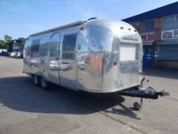 ONE LOT SALE | 1968 Airstream Tradewind Land Yacht with Solar Panel | 10% BP | Closes 20 June 2023
