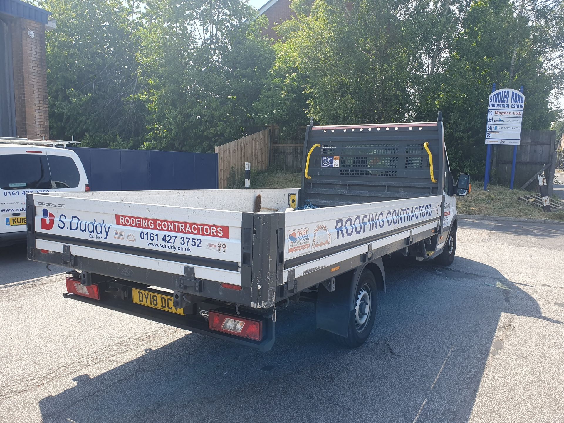 Ford Transit 350 Dropside Lorry | Reg: DY18 DCV | Mileage: 56,638 - Image 5 of 16