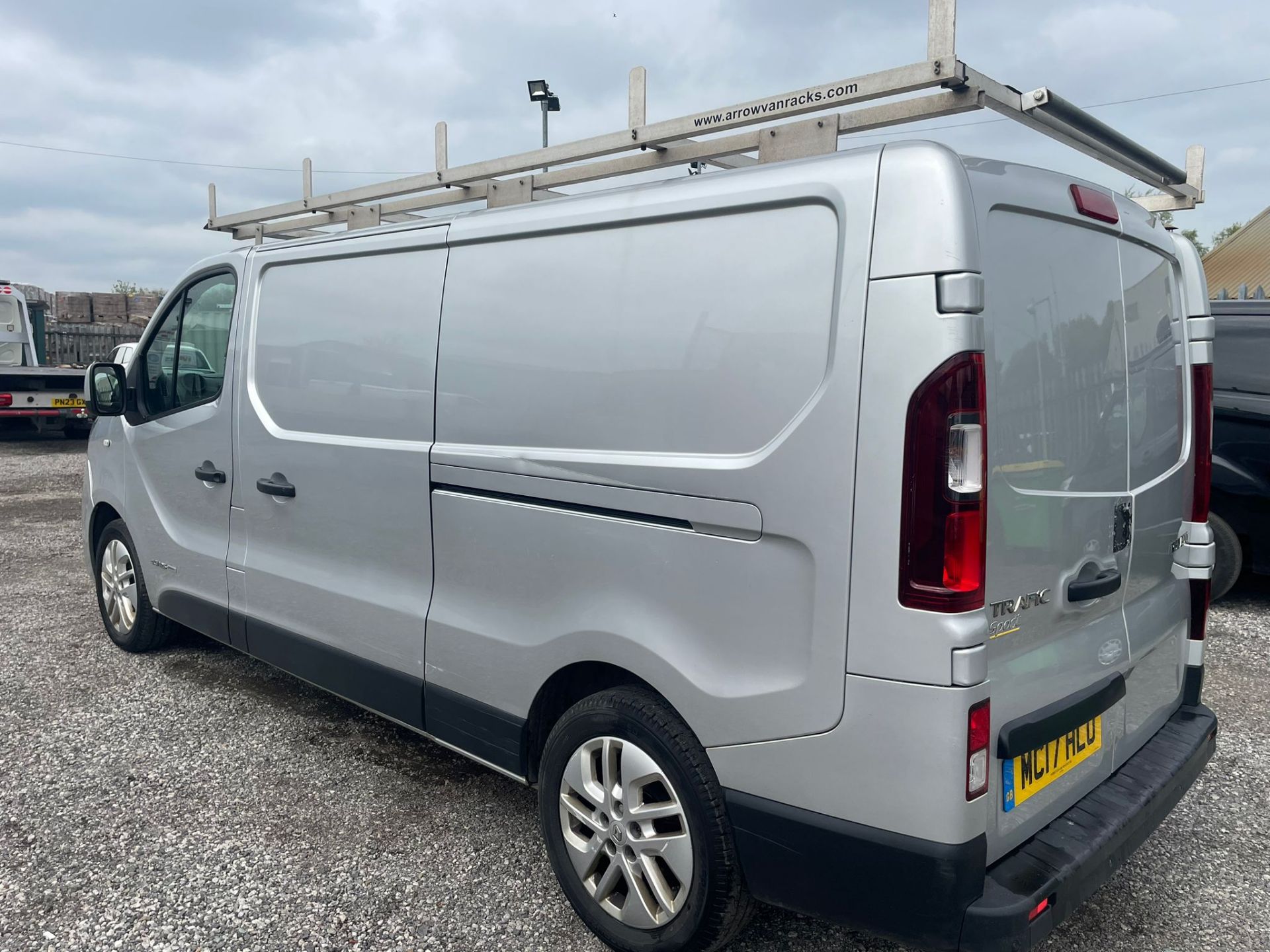 Renault Traffic LL29 Energy DCI Sport Nav Panel Van | MC17 HLO | 120,171 Miles | LOCATED IN WIGAN - Image 6 of 12