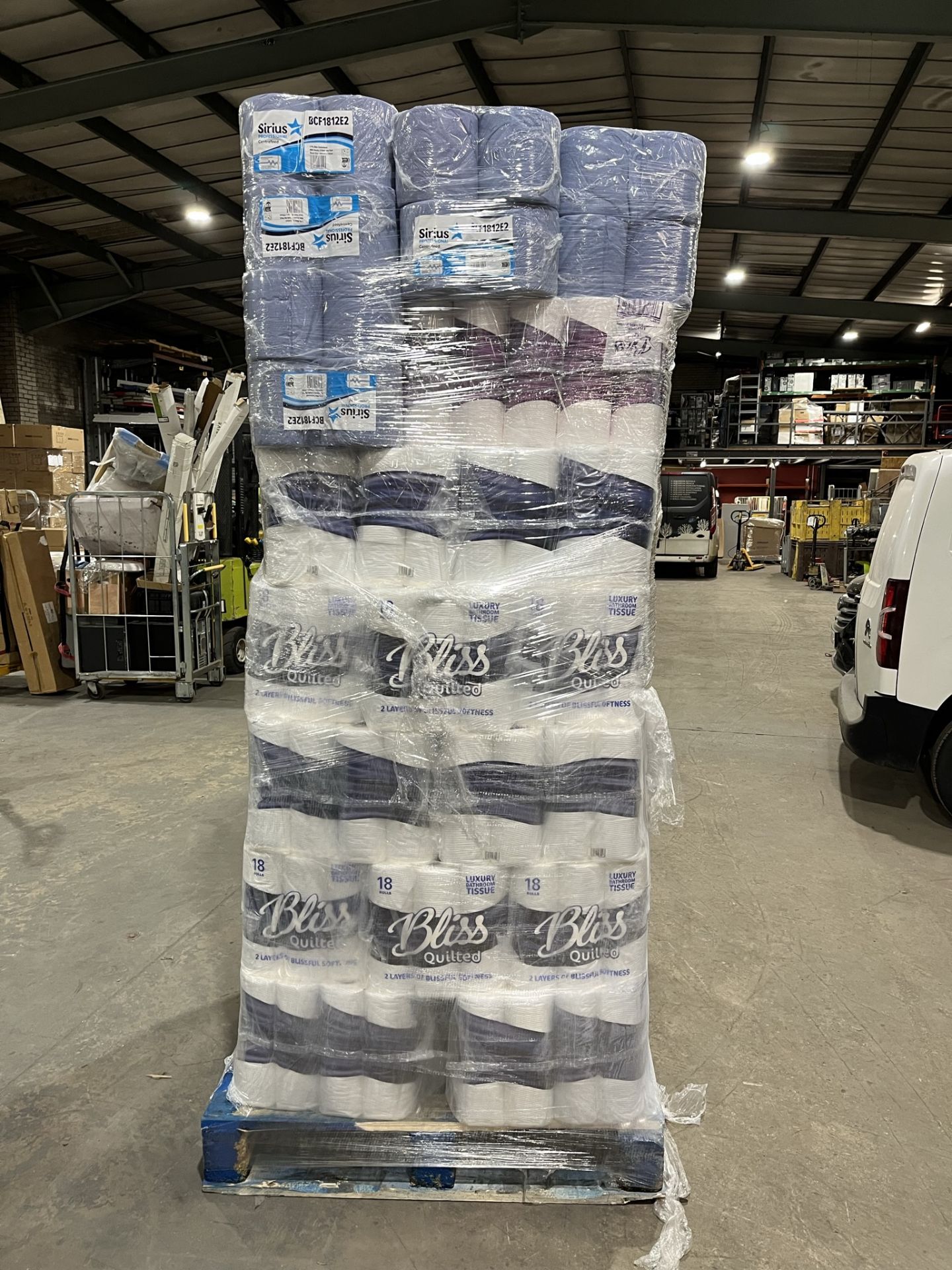 Pallet Of Centre Feed Rolls/ Toilet Tissue Rolls | Approx 135 Packs - Image 4 of 7